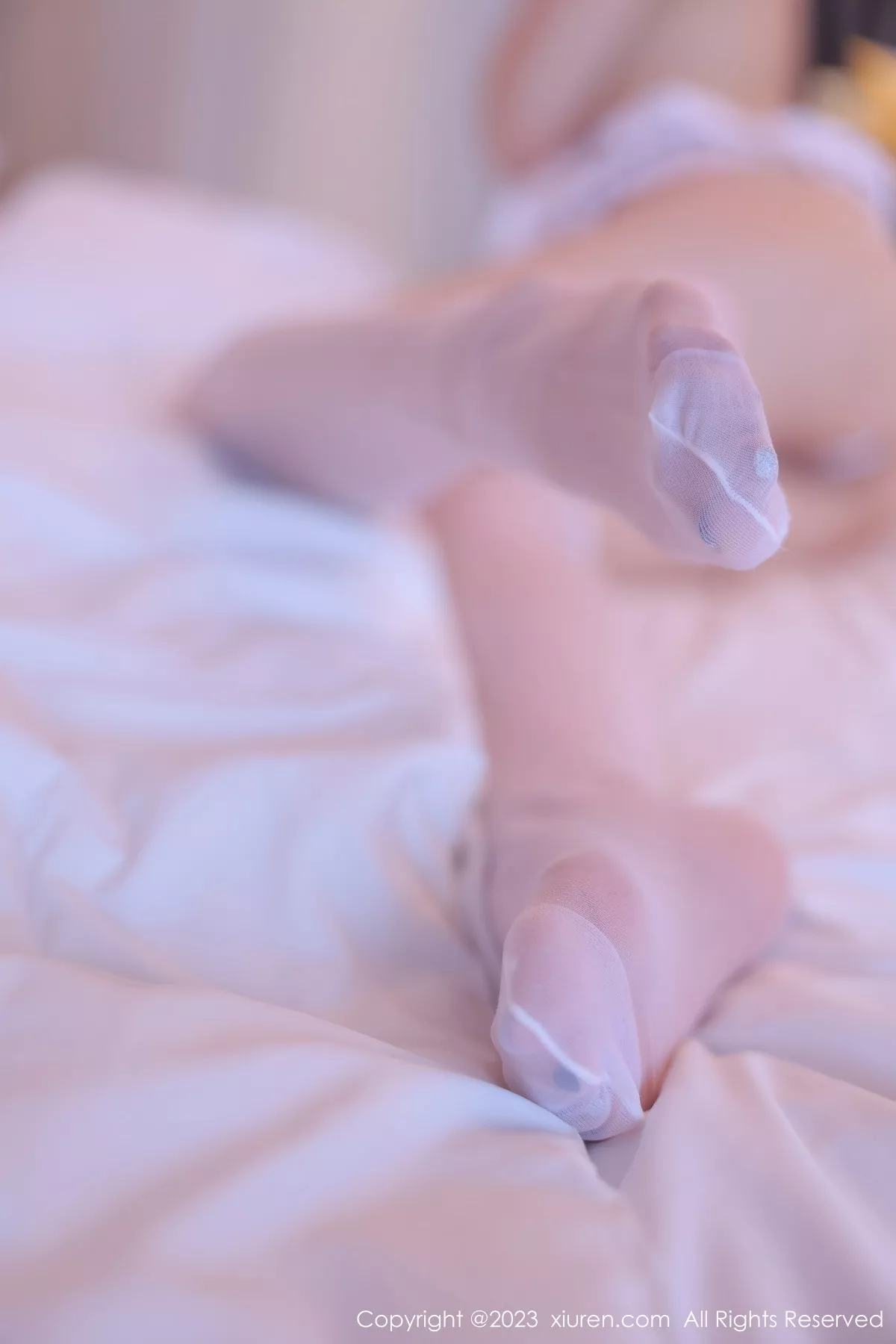 秀人集.com_[XiuRen秀人网]No.6299_模特婠婠么性感真空白色女仆配白丝袜秀曼妙身姿迷人诱惑写真78P