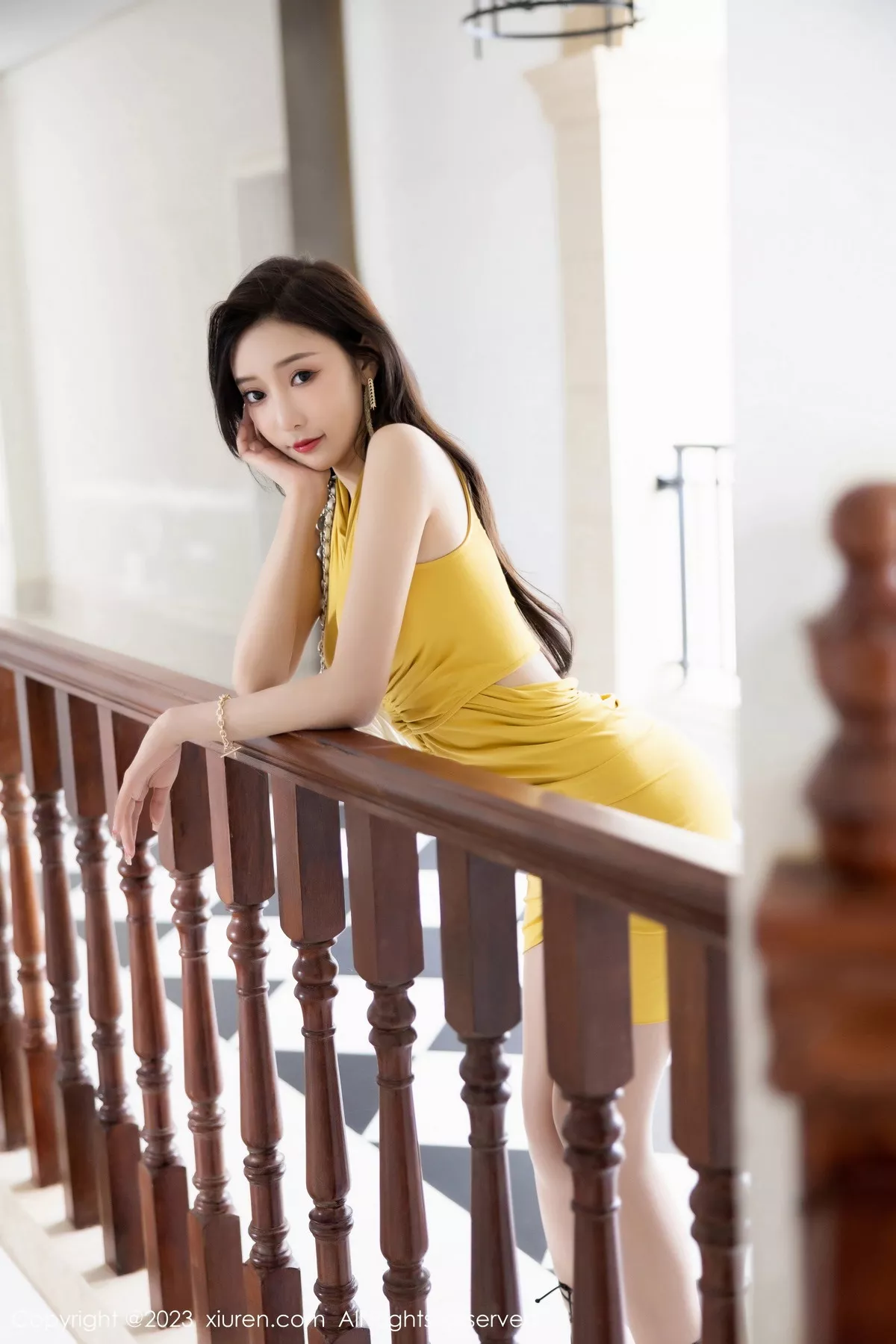 秀人集.com_[XiuRen秀人网]No.6314_女神王馨瑶yanni黄色连衣裙+蕾丝情趣内衣秀完美身材诱惑写真85P