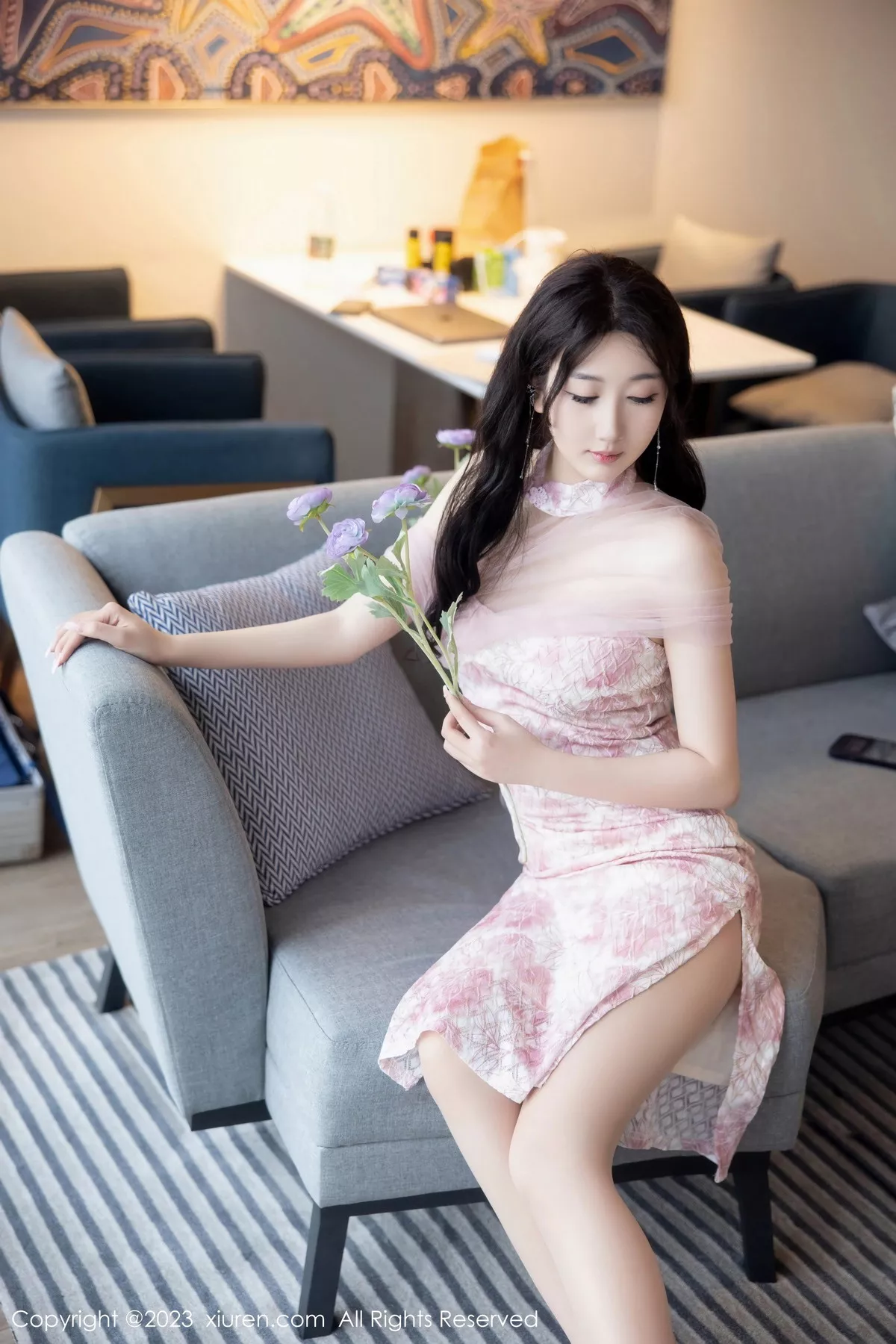 秀人集.com_[XiuRen秀人网]No.6313_模特江真真性感粉色露肩连衣短裙配超薄无内肉丝惹火诱惑写真76P