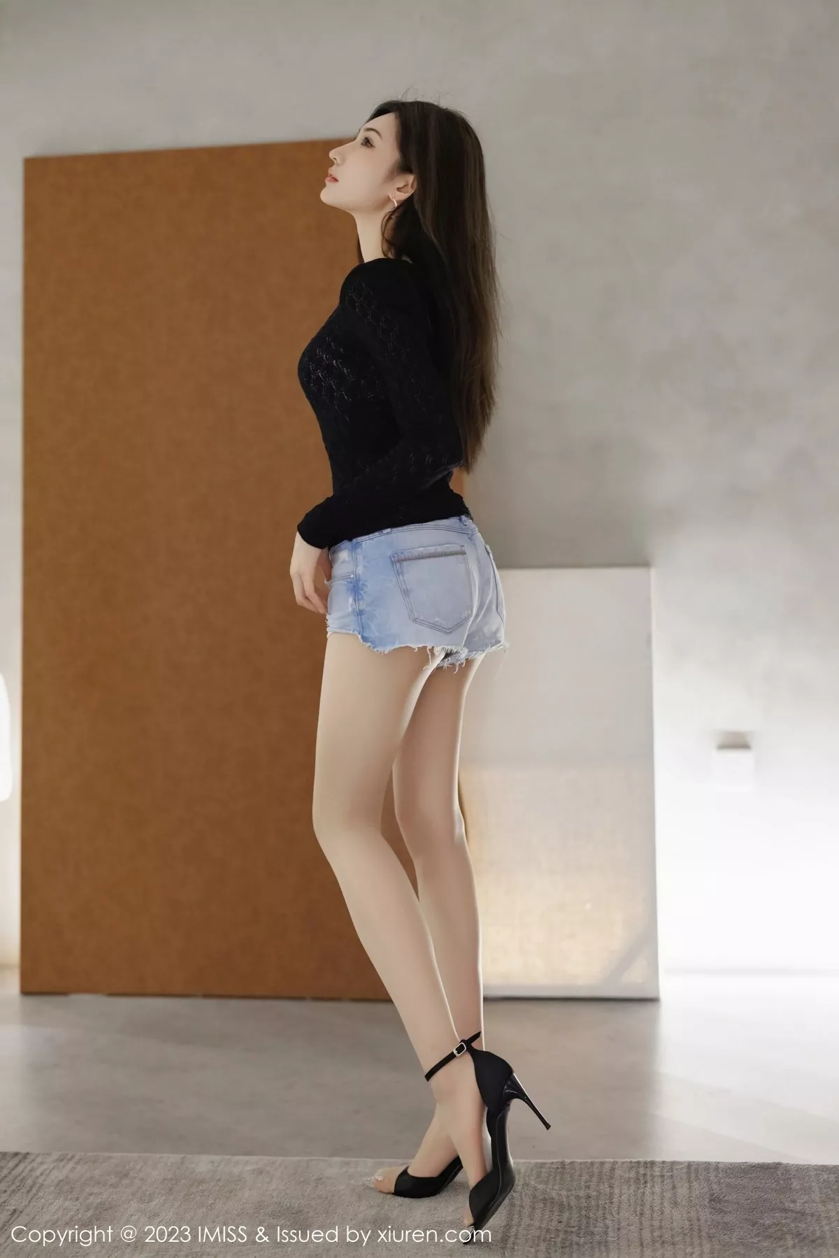 秀人集.com_[IMISS爱蜜社]Vol.727_女神小狐狸Kathryn黑色上衣配牛仔短裤露白色蕾丝内衣诱惑写真56P