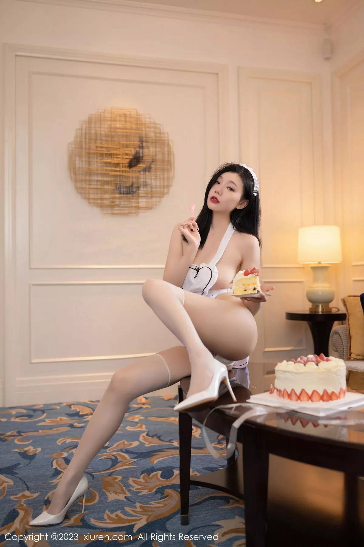 秀人集.com_[XiuRen秀人网]No.6556_模特安然anran性感白色女仆服饰配白丝袜秀曼妙身姿诱惑写真82P