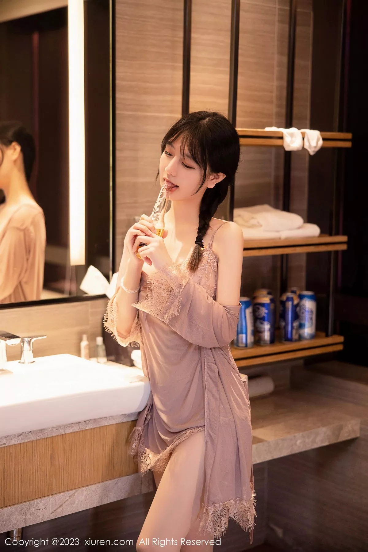 秀人集.com_[XiuRen秀人网]No.6558_模特谢小蒽私房浴室红灰色轻透薄纱睡裙配超薄肉丝湿身诱惑写真79P