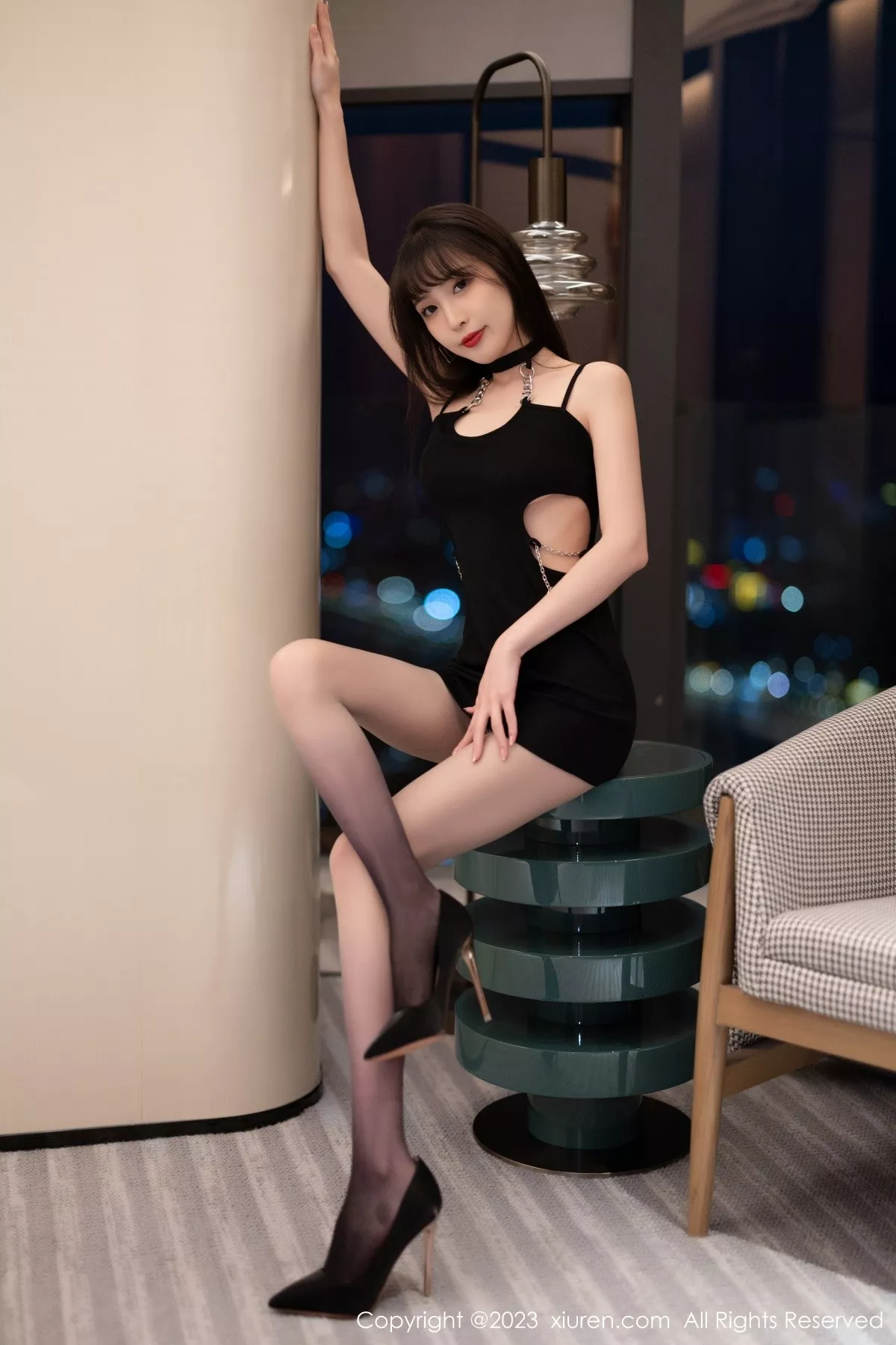 秀人集.com_[XiuRen秀人网]No.6565_模特林星阑性感黑色连身短裙配渐变色灰丝秀曼妙身姿诱惑写真81P