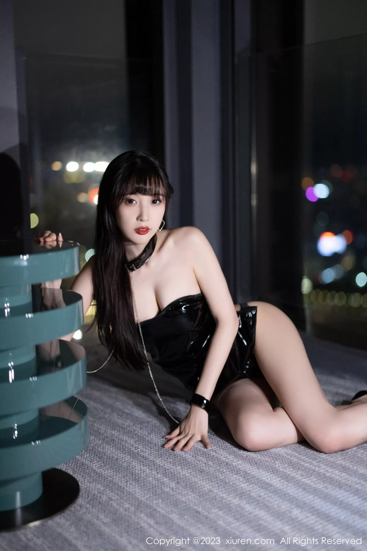 秀人集.com_[XiuRen秀人网]No.6565_模特林星阑性感黑色连身短裙配渐变色灰丝秀曼妙身姿诱惑写真81P