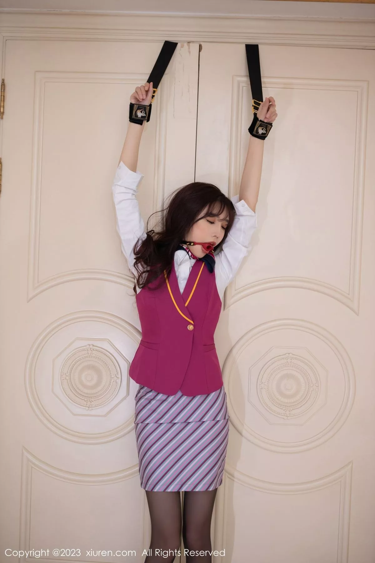 秀人集.com_[XiuRen秀人网]No.6573_模特陆萱萱性感空姐制服露黑色蕾丝内衣配开档黑丝撩人诱惑写真81P