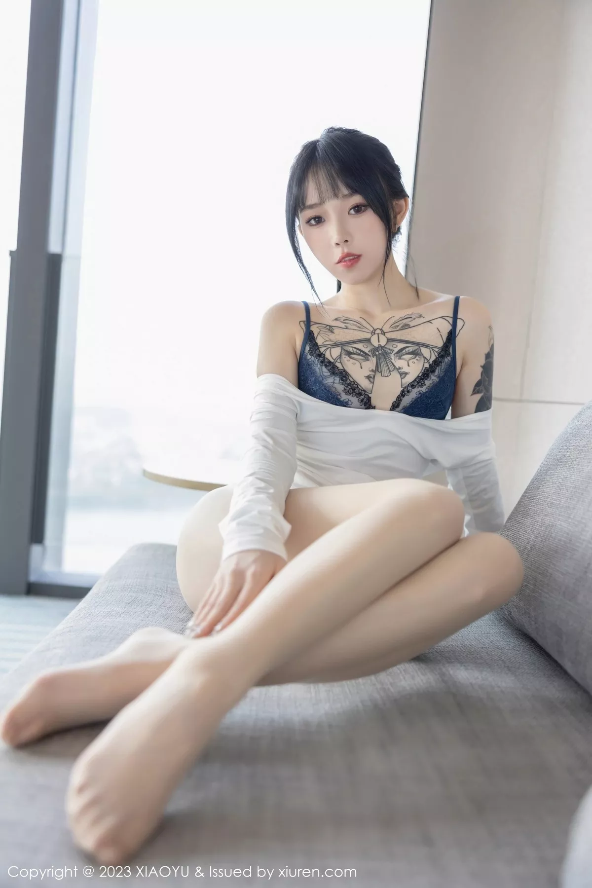 秀人集.com_[XiaoYu画语界]Vol.1006_模特奶瓶黑色连身短裙+性感蓝色蕾丝内衣秀曼妙身姿诱惑写真103P
