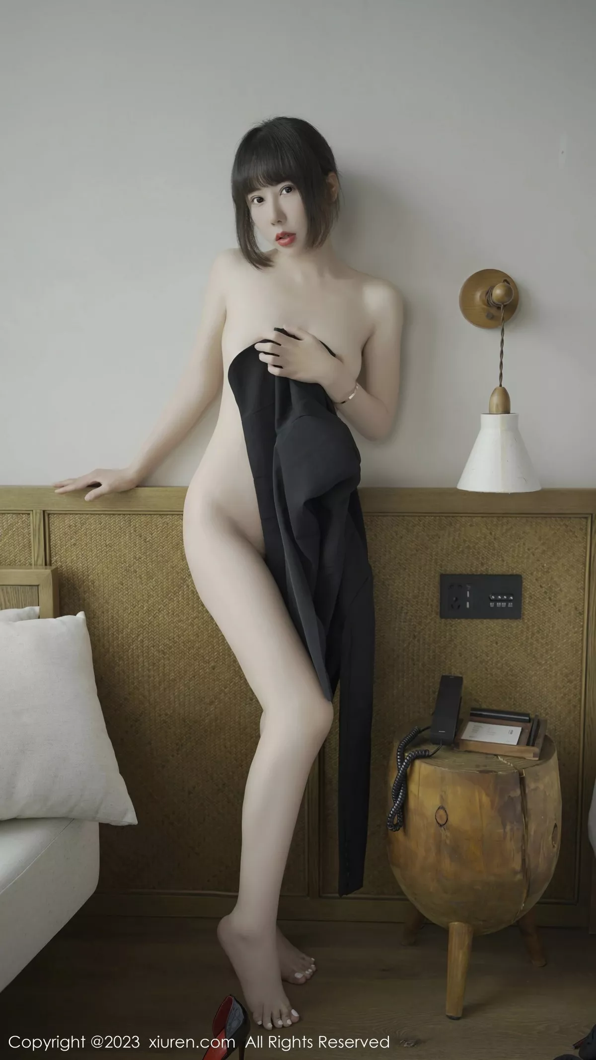 秀人集.com_[XiuRen秀人网]No.6629_新人模特夏馨瑶性感黑色服饰配超薄黑丝秀曼妙身姿迷人诱惑写真70P