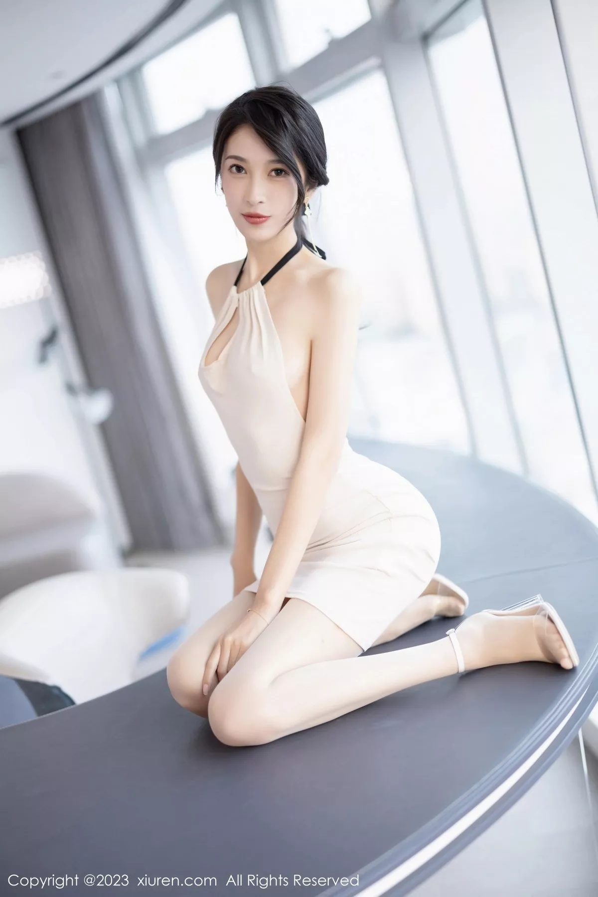 秀人集.com_[XiuRen秀人网]No.6631_模特林乐一性感米色连身短裙配原色丝袜秀曼妙身姿迷人写真83P