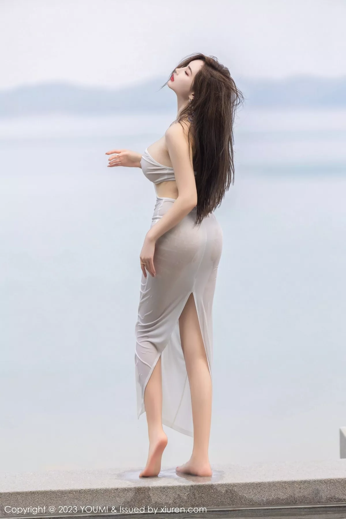 秀人集.com_[YouMi尤蜜荟]Vol.931_女神Carol周妍希白色轻透连身裙配超薄肉丝秀丰满身材诱惑写真88P