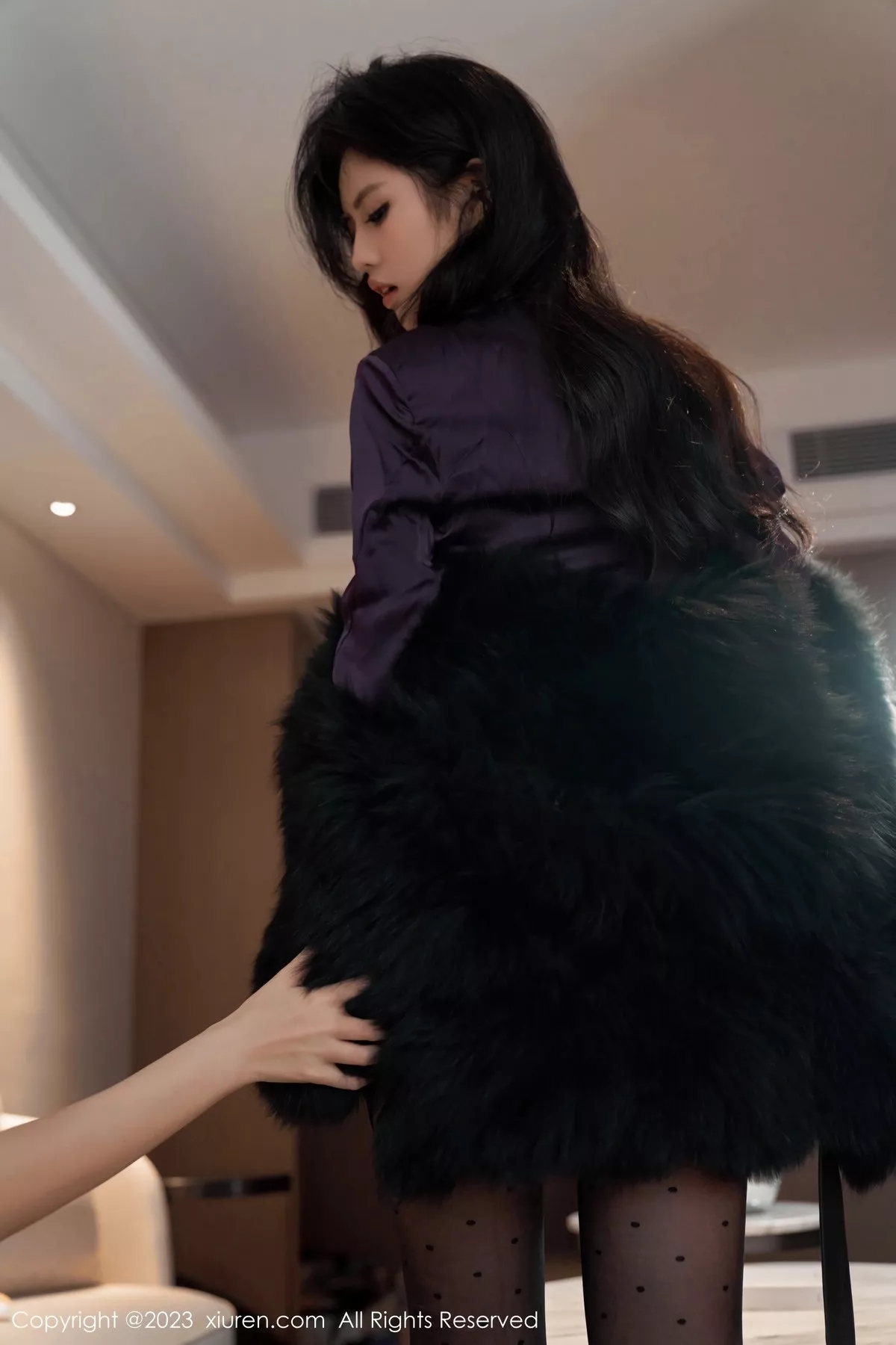 秀人集.com_[XiuRen秀人网]No.6649_模特浅浅Danny私房性感紫色服配黑丝裤袜秀曼妙身姿诱惑写真101P