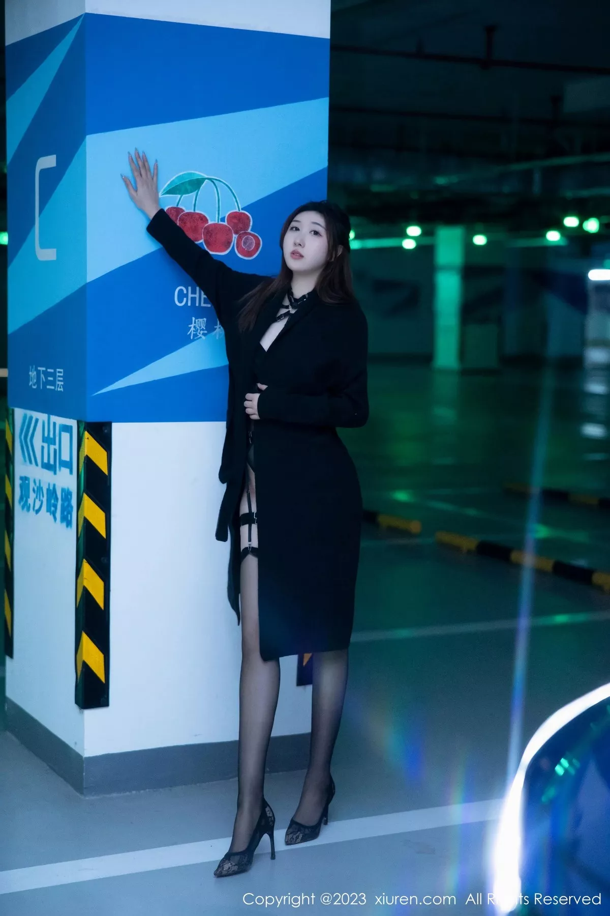 秀人集.com_[XiuRen秀人网]No.6650_模特江真真性感黑色薄透情趣内衣配黑丝吊袜秀惹火身材诱惑写真88P