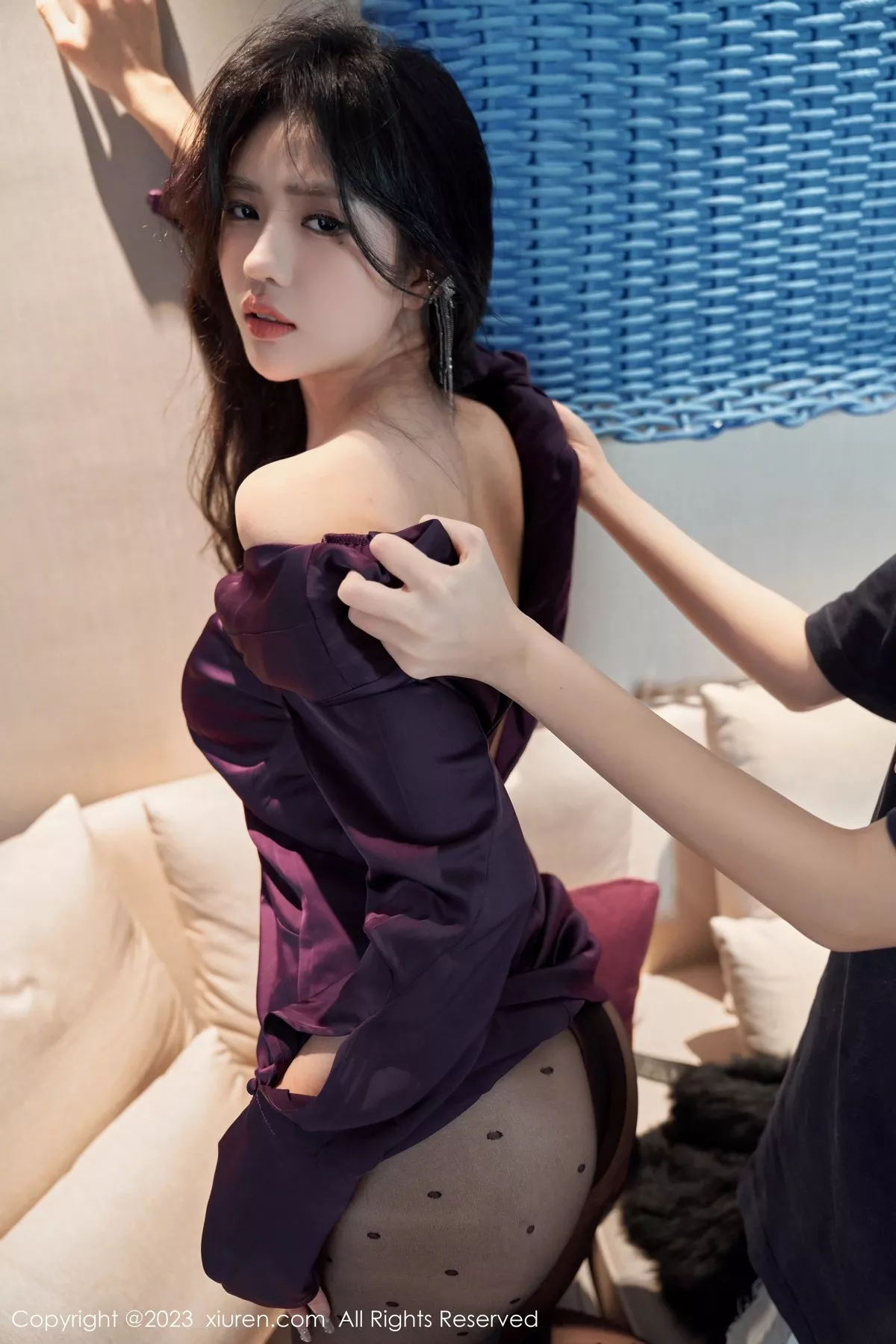 秀人集.com_[XiuRen秀人网]No.6649_模特浅浅Danny私房性感紫色服配黑丝裤袜秀曼妙身姿诱惑写真101P