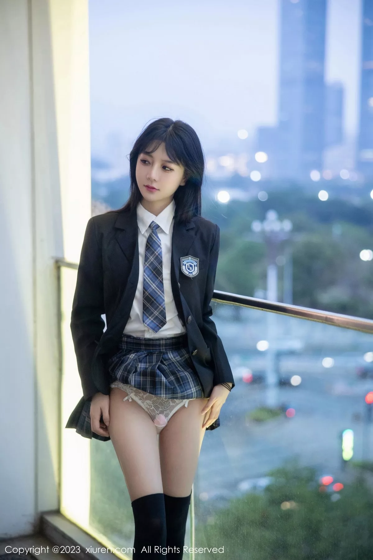 秀人集.com_[XiuRen秀人网]No.6662_模特幼幼学妹制服性感白T配格子裙露白色蕾丝内衣完美诱惑写真92P