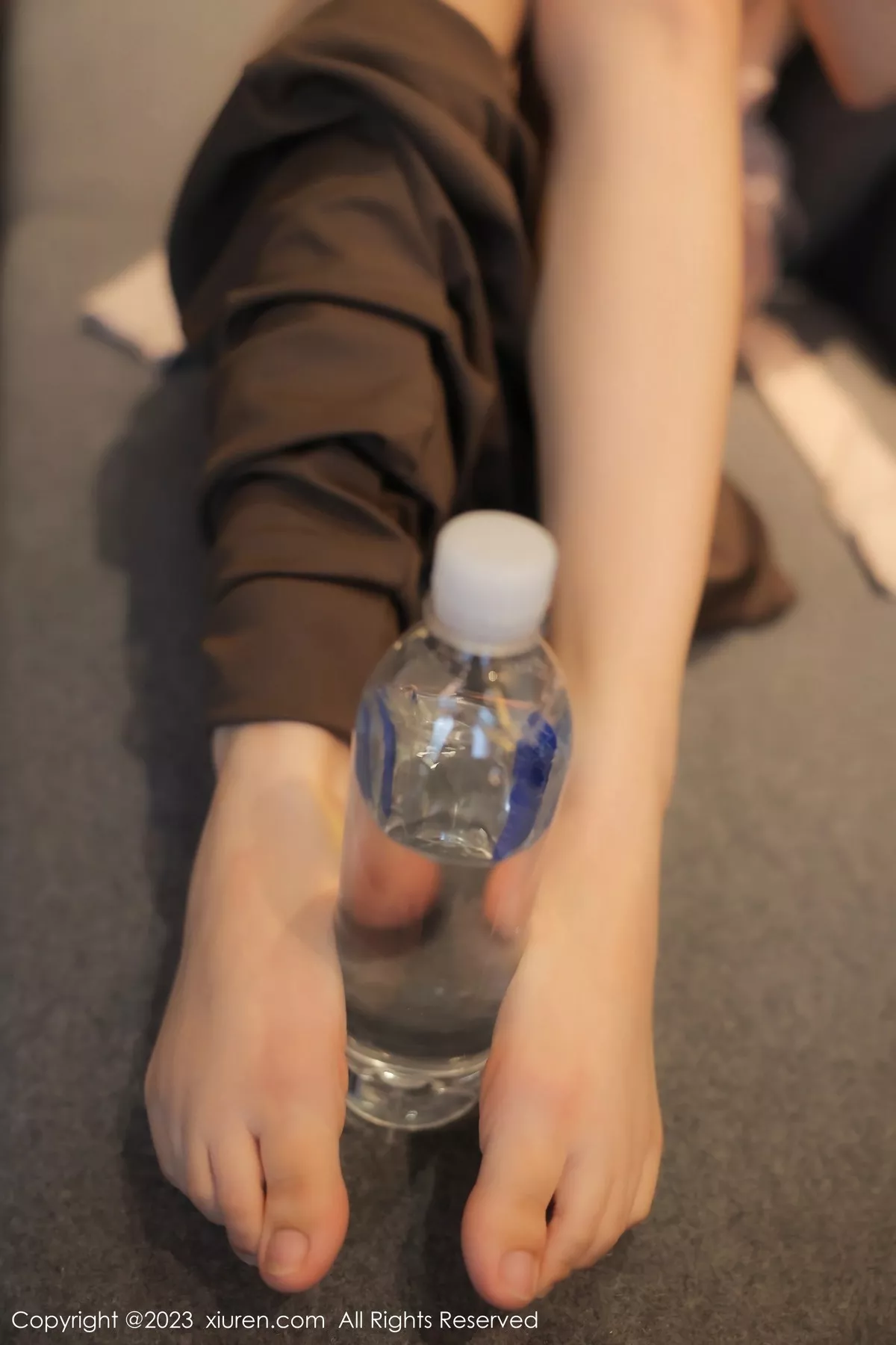 秀人集.com_[XiuRen秀人网]No.6683_模特幼幼健身房场景性感浅色运动服饰秀完美身材迷人诱惑写真99P