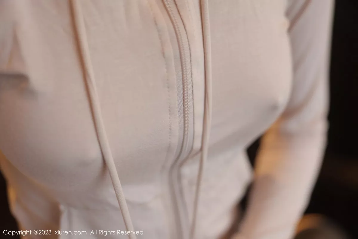 秀人集.com_[XiuRen秀人网]No.6683_模特幼幼健身房场景性感浅色运动服饰秀完美身材迷人诱惑写真99P