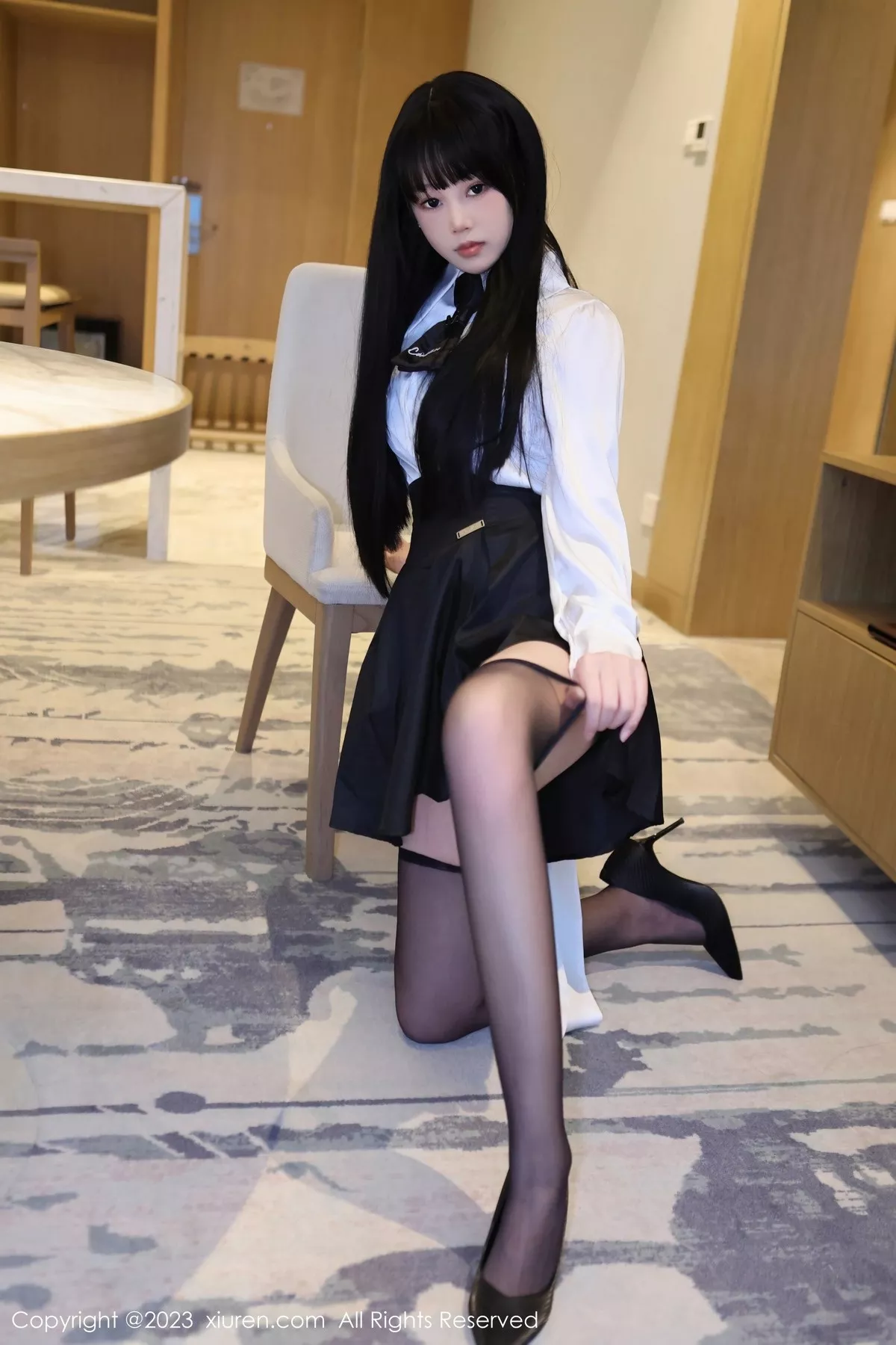 秀人集.com_[XiuRen秀人网]No.6685_模特早川京子私房床上情趣捆绑半脱露黑色情趣内衣惹火诱惑写真83P