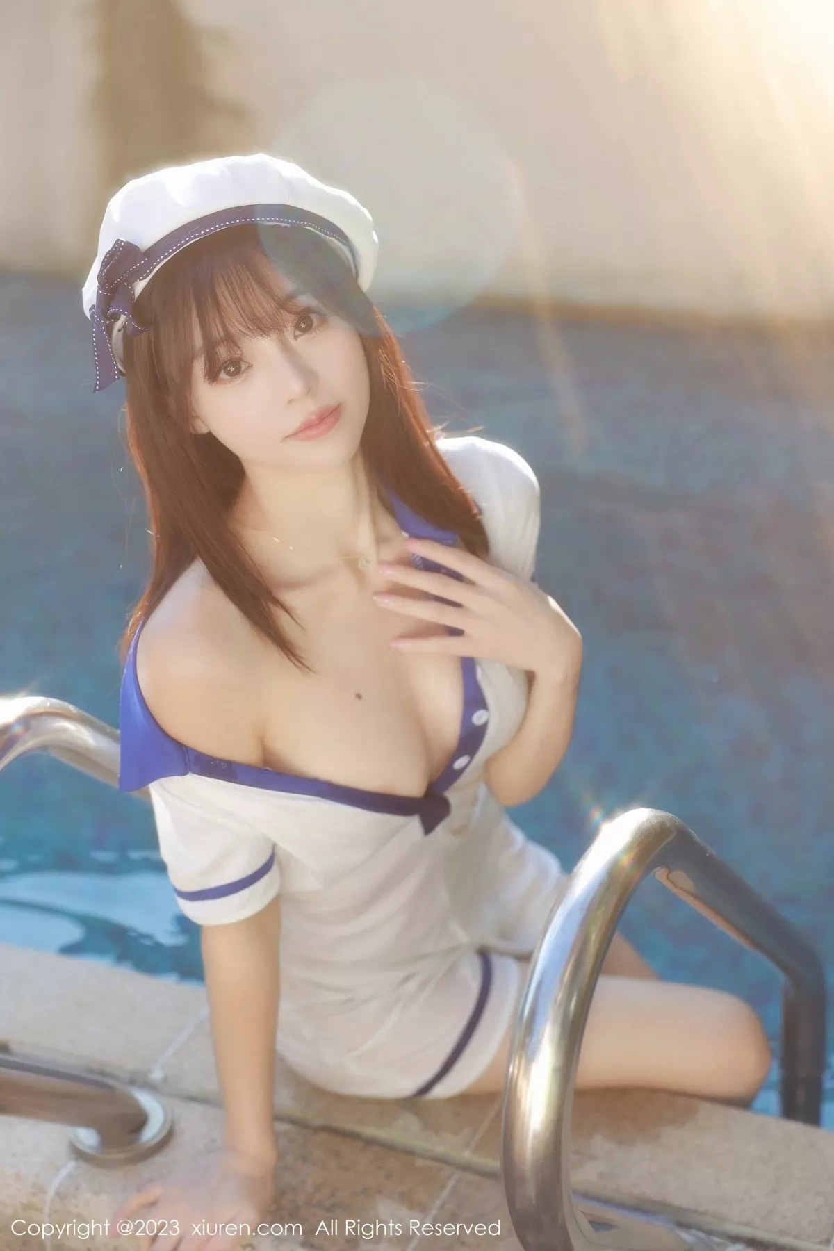 秀人集.com_[XiuRen秀人网]No.6686_模特佘贝拉bella泳池性感白色海军服半脱秀完美身材诱惑写真67P