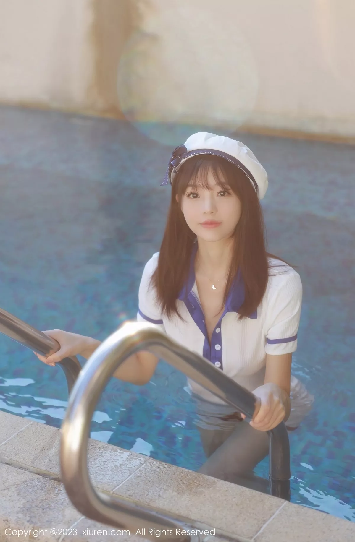 秀人集.com_[XiuRen秀人网]No.6686_模特佘贝拉bella泳池性感白色海军服半脱秀完美身材诱惑写真67P