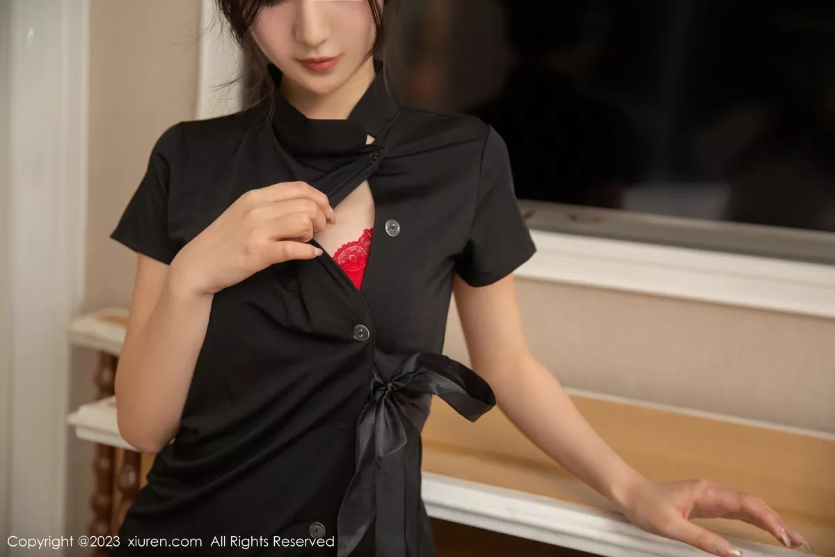 秀人集.com_[XiuRen秀人网]No.6705_模特熊小诺黑色情趣护士服露性感内衣秀曼妙身姿迷人诱惑写真78P