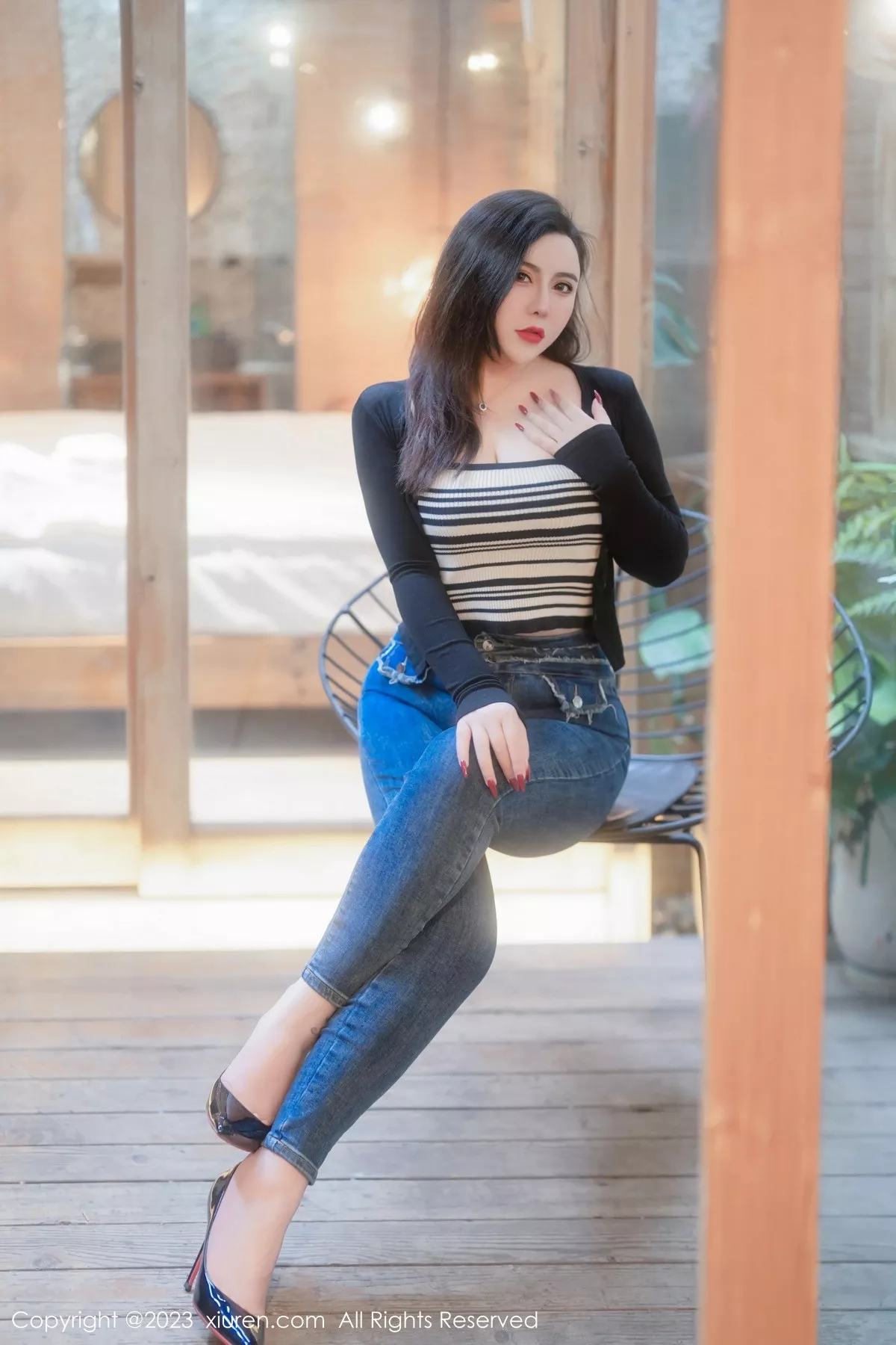 秀人集.com_[MFStar模范学院]Vol.618_模特伊诺性感黑色高叉连体内衣配黑丝袜秀丰胸肥臀撩人诱惑写真61P