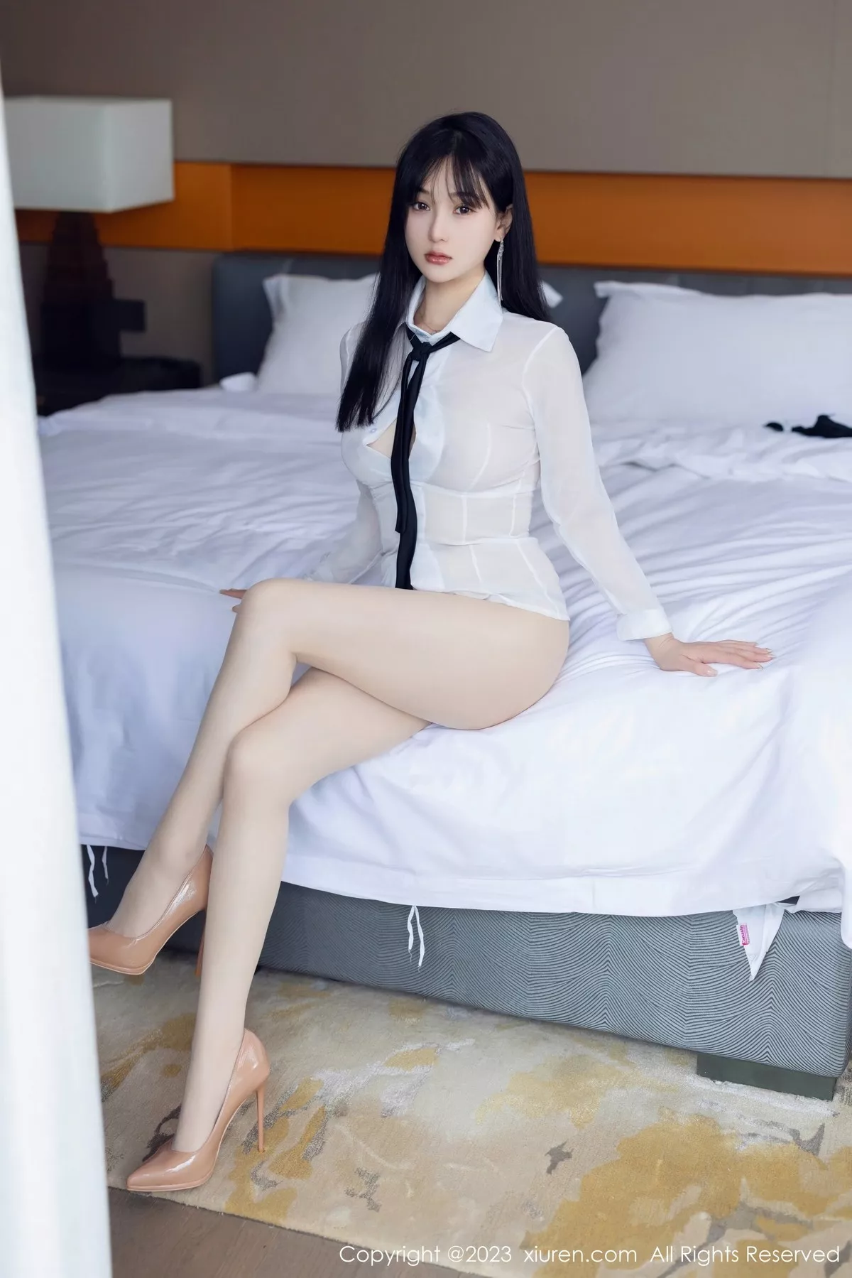 秀人集.com_[XiuRen秀人网]No.6710_新人模特柚琪Rich性感白色轻透衣配黑短裙秀曼妙身姿诱惑写真74P