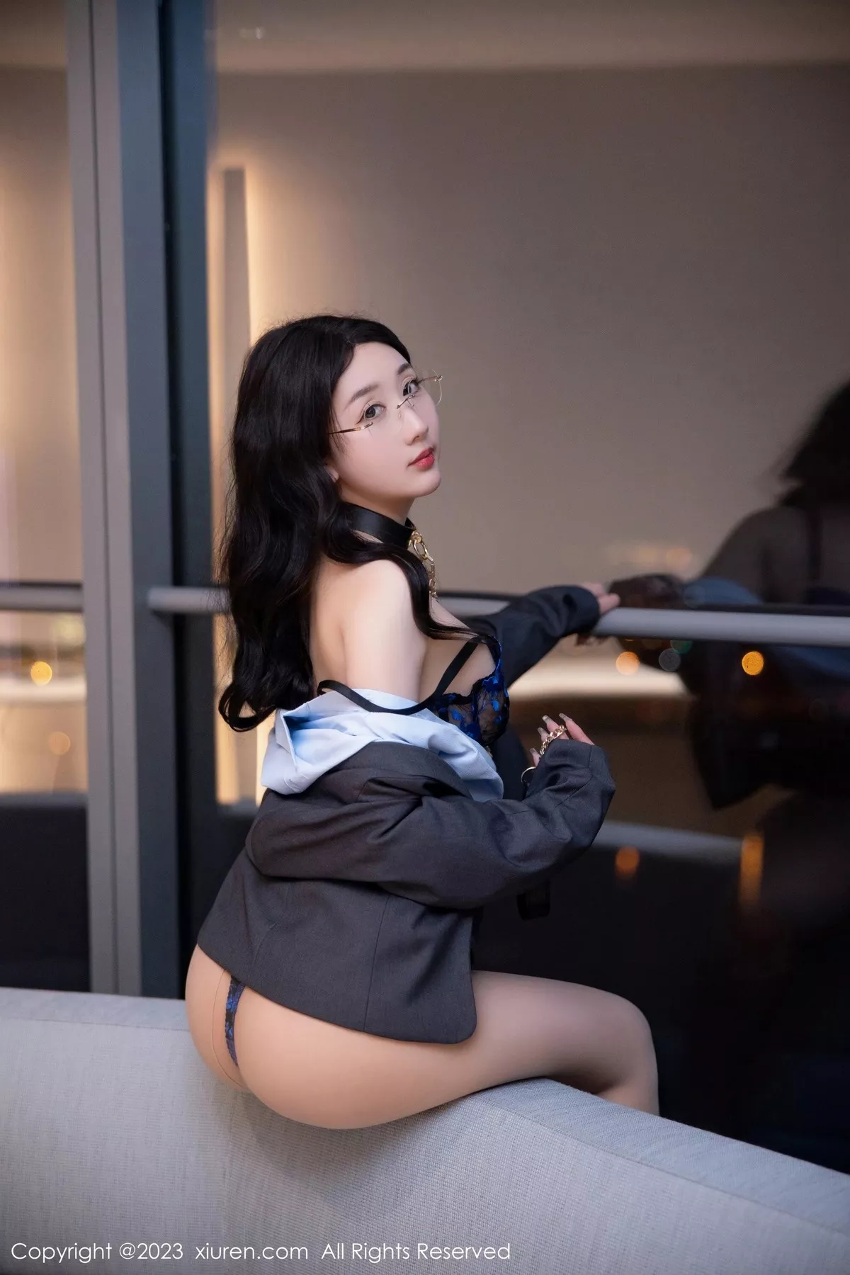 秀人集.com_[XiuRen秀人网]No.6607_模特江真真深灰色OL制服露蓝黑色蕾丝内衣配原色丝袜诱惑写真86P