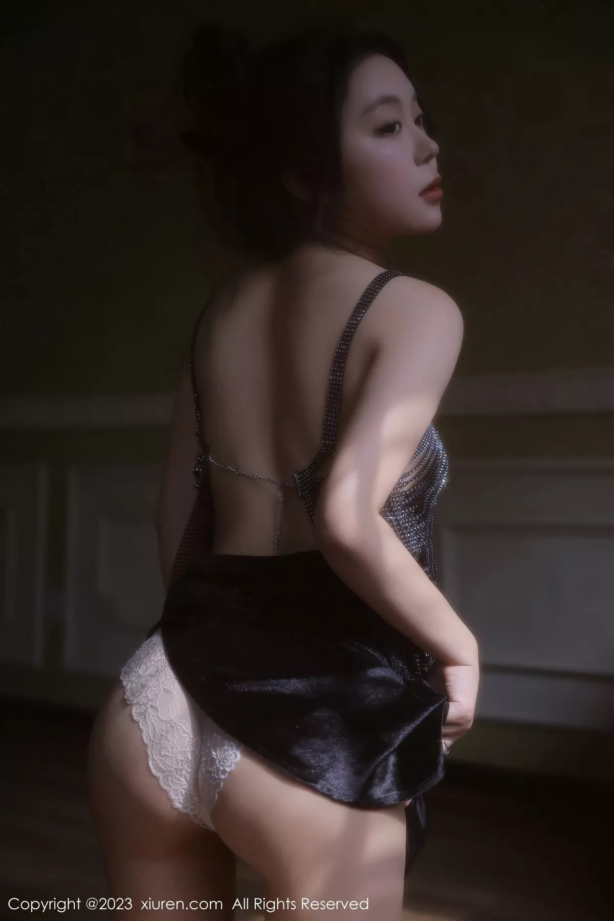 秀人集.com_[XiuRen秀人网]No.6601_模特露露luncy性感紫色轻透情趣服饰秀惹火身材撩人诱惑写真80P