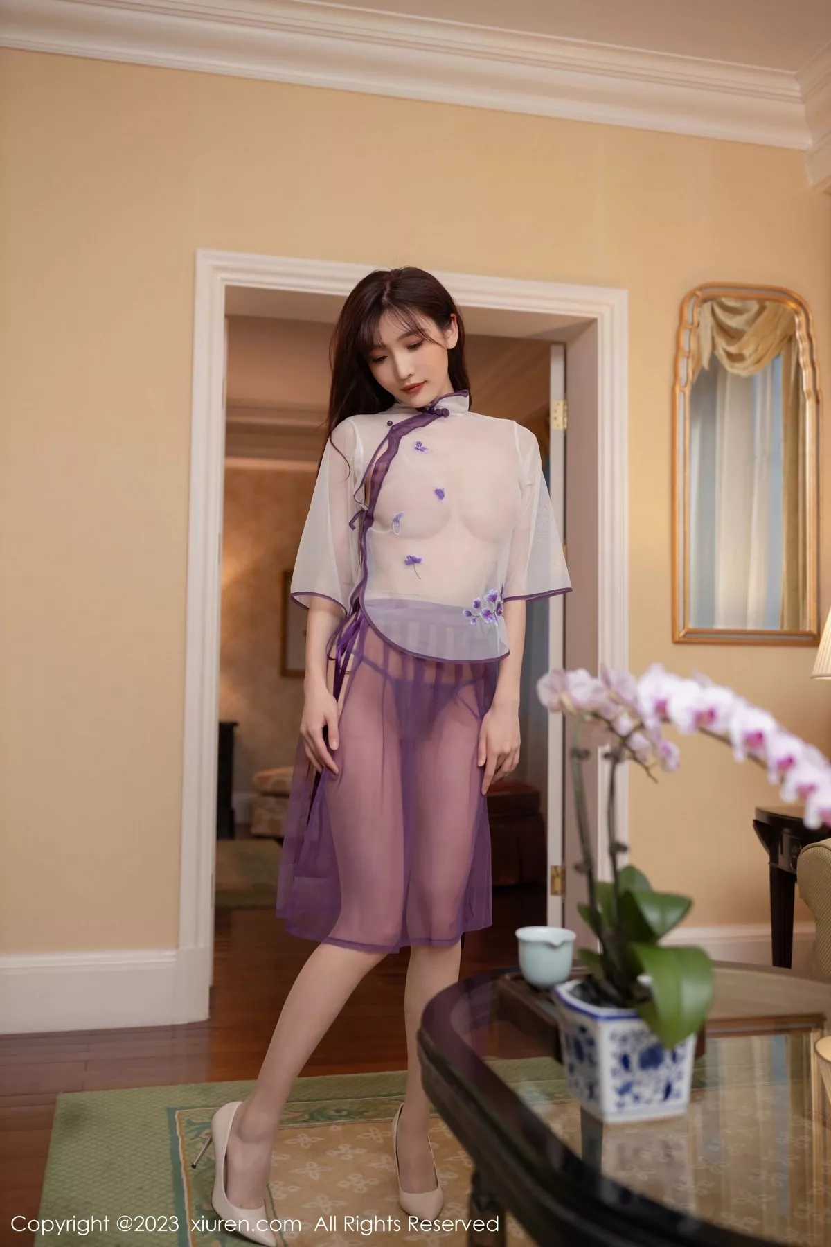 秀人集.com_[XiuRen秀人网]No.6608_模特陆萱萱性感紫色轻透古装服饰透视秀惹火身材极致诱惑写真80P