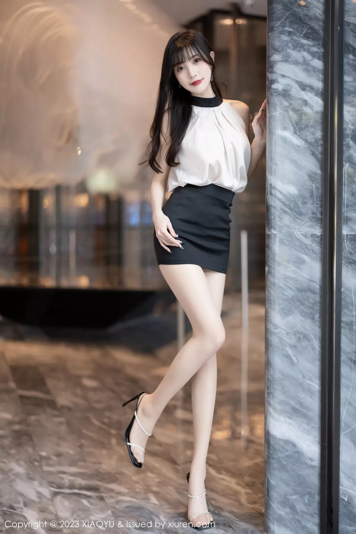 秀人集.com_[XiaoYu画语界]Vol.1013_模特林星阑浅色上衣配黑短裙+粉色蕾丝内衣秀曼妙身姿诱惑写真90P