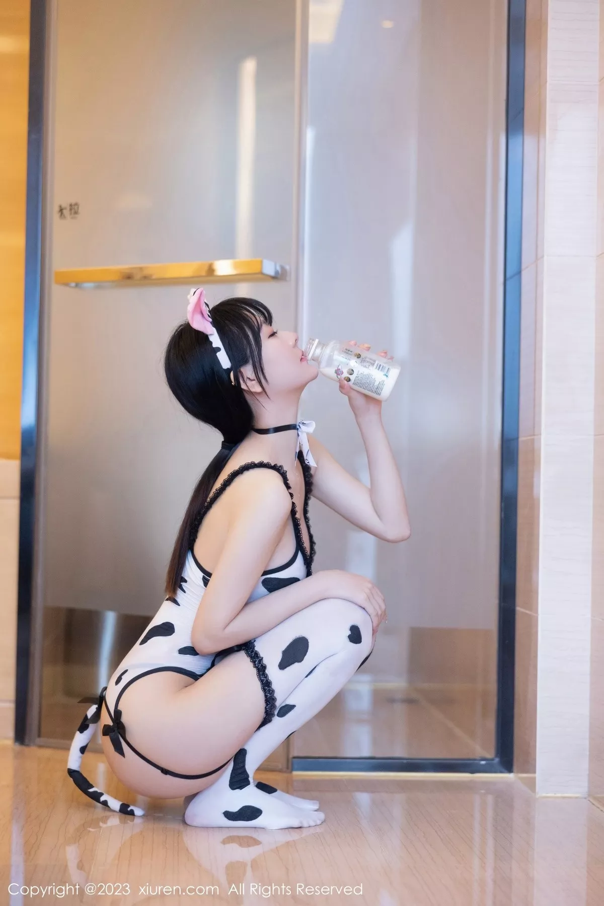 秀人集.com_[XiuRen秀人网]No.6774_模特幼幼私房性感情趣奶牛装服饰秀完美身材迷人诱惑写真81P