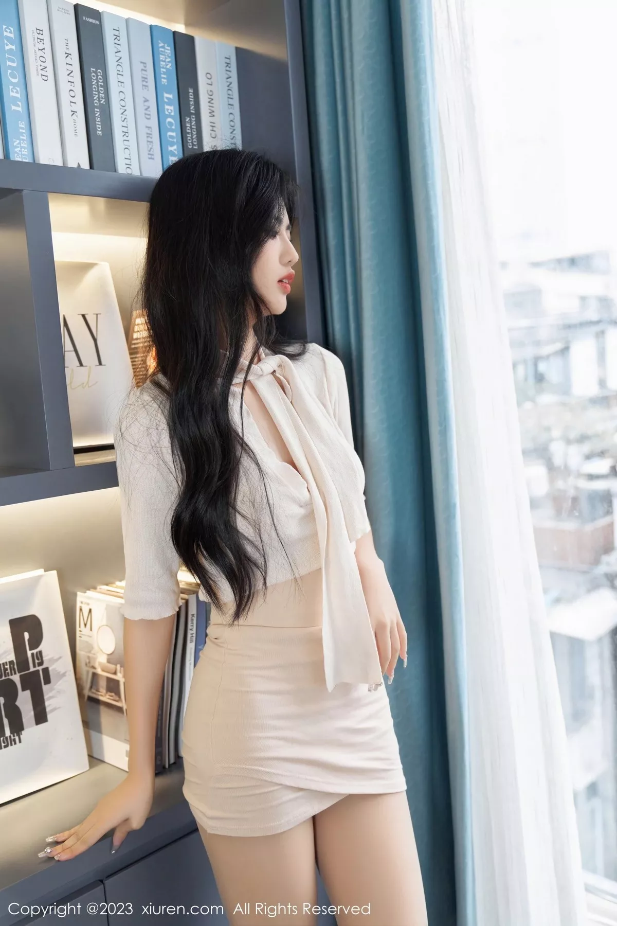 秀人集.com_[XiuRen秀人网]No.6833_模特浅浅Danny性感白色厨娘服饰真空秀丰腴身姿惹火诱惑写真100P