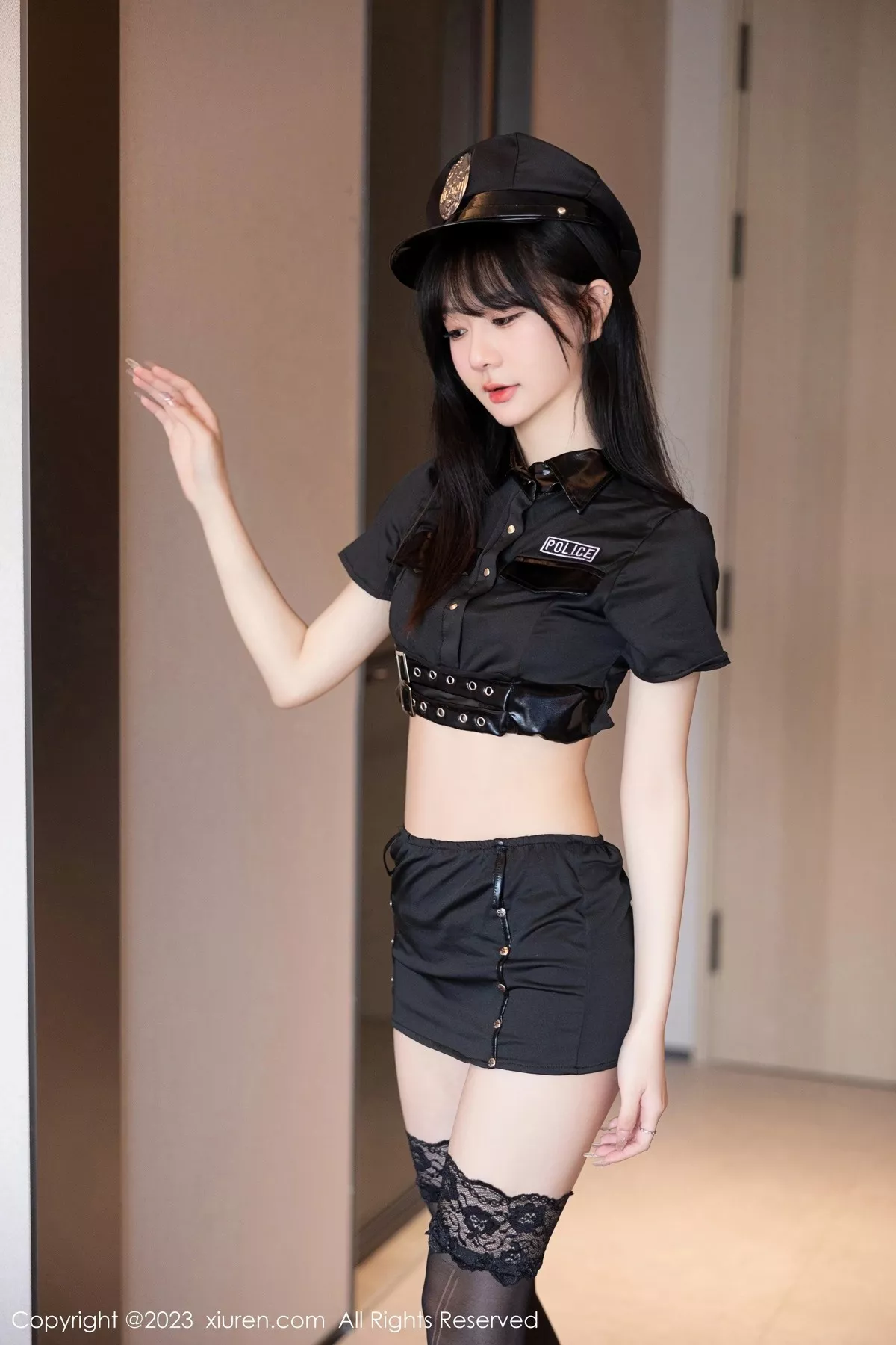 秀人集.com_[XiuRen秀人网]No.6851_模特幼幼性感情趣警察制服半脱露黑色内衣秀完美身材诱惑写真86P