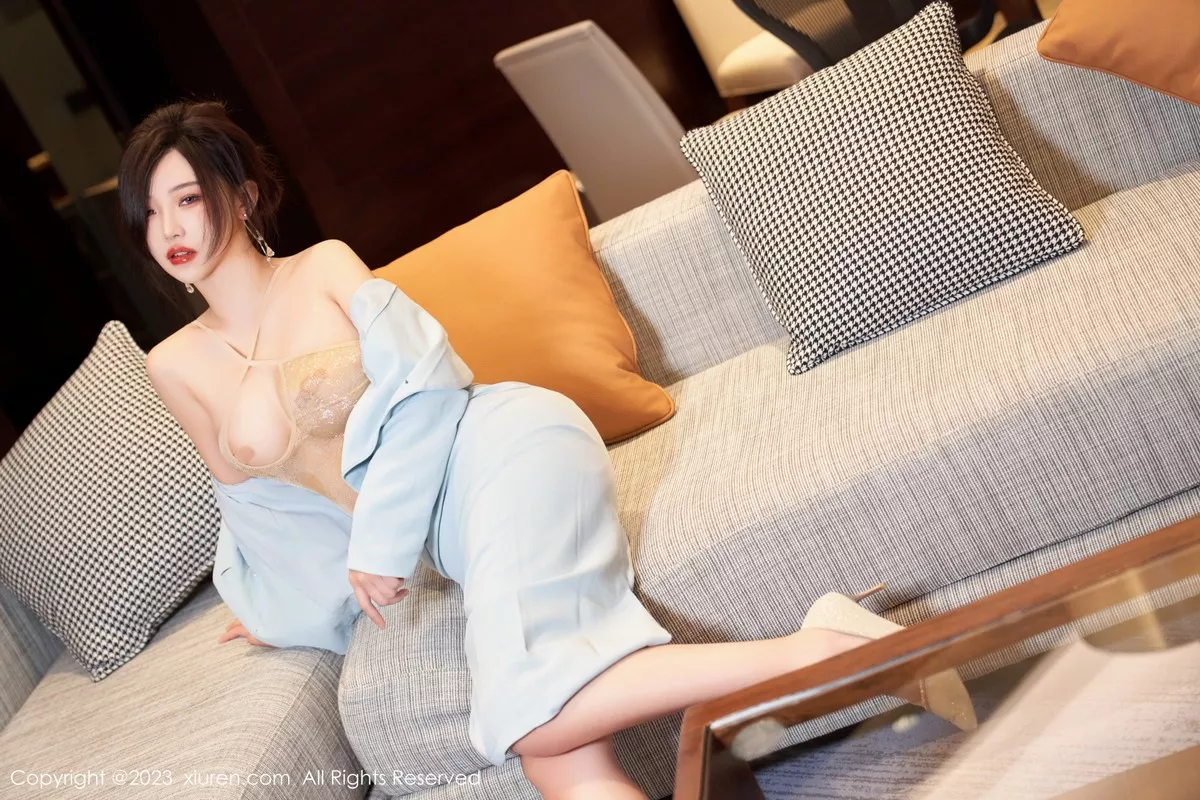 秀人集.com_[XiuRen秀人网]No.6857_模特妙可可Cheese脱淡蓝色OL服饰露浅色轻透内衣完美诱惑写真57P