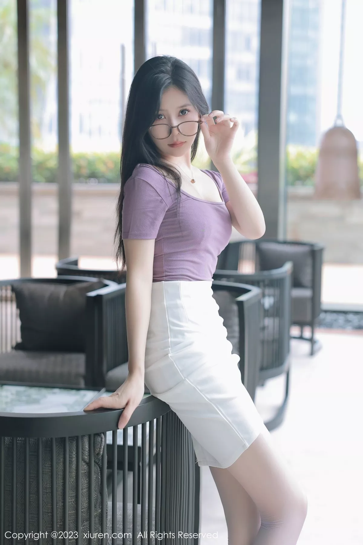 秀人集.com_[XiuRen秀人网]No.6865_模特尹甜甜泰国旅拍性感淡红蕾丝内衣配紫色丝袜迷人诱惑写真85P