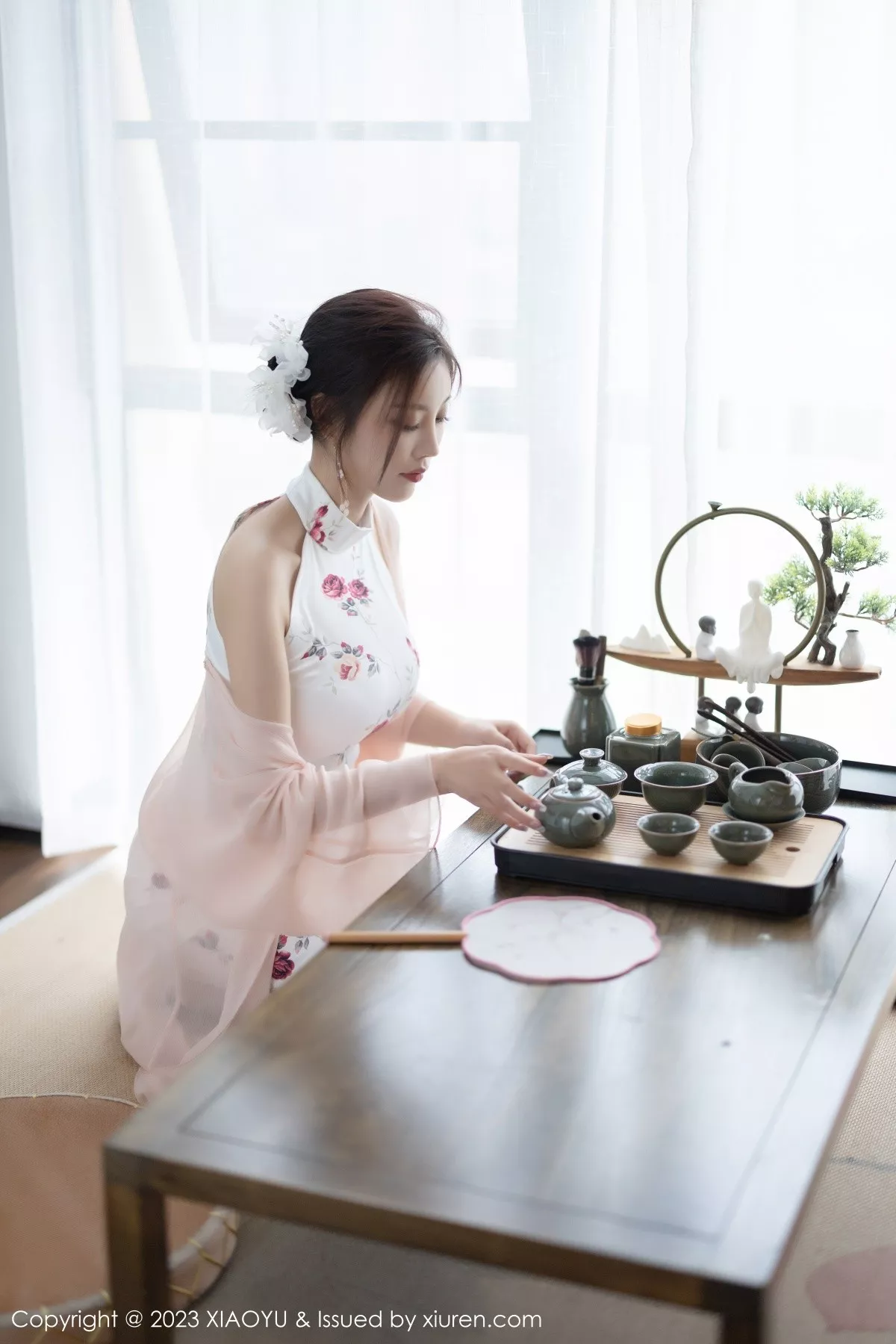 秀人集.com_[XiaoYu画语界]Vol.1046_女神杨晨晨Yome性感淡红色蕾丝内衣配白丝吊袜完美诱惑写真87P