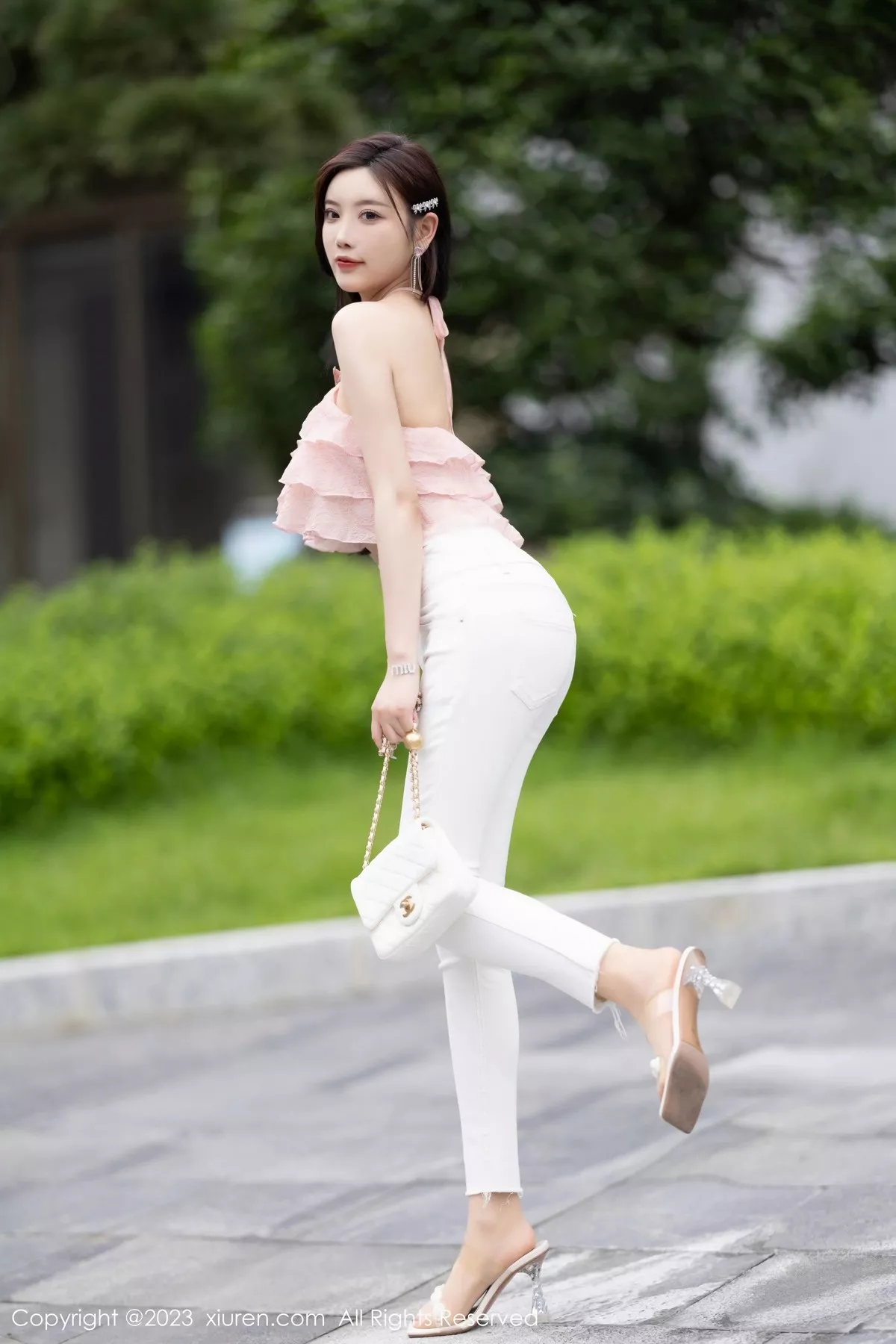 秀人集.com_[XiuRen秀人网]No.6907_女神杨晨晨Yome私房半脱露超薄肉丝秀完美身材惹火诱惑写真86P