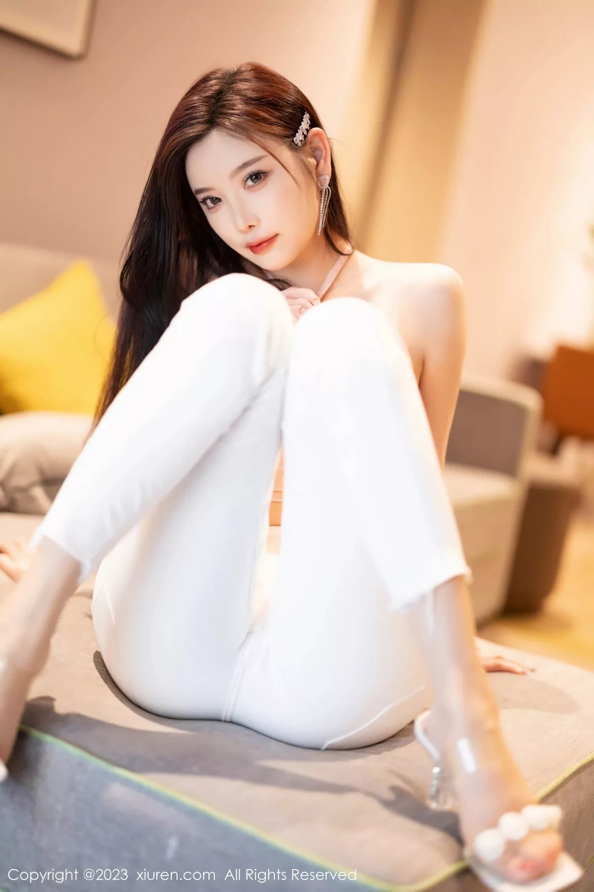 秀人集.com_[XiuRen秀人网]No.6907_女神杨晨晨Yome私房半脱露超薄肉丝秀完美身材惹火诱惑写真86P