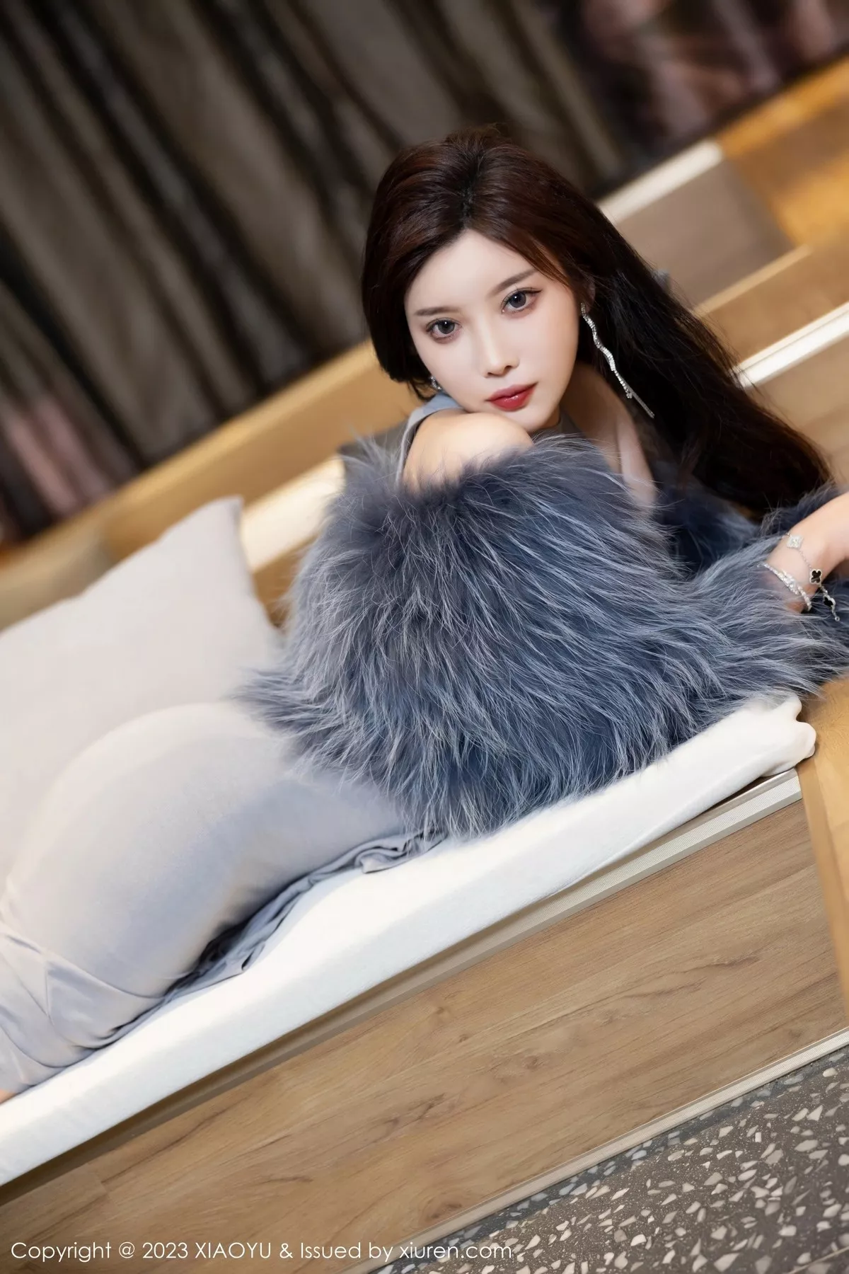 秀人集.com_[XiaoYu画语界]Vol.1051_女神杨晨晨Yome性感灰色真空连衣长裙秀完美丰腴身材诱惑写真87P