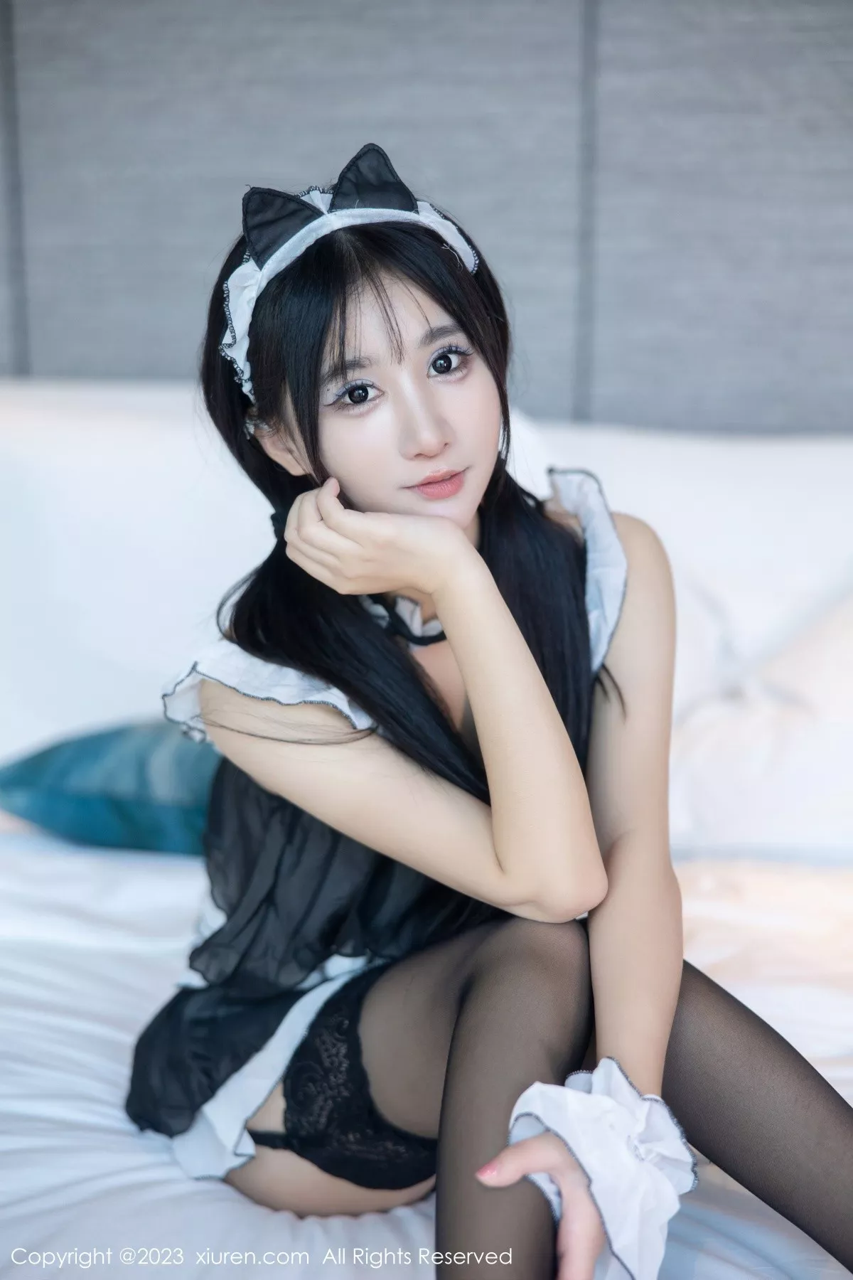 秀人集.com_[XiuRen秀人网]No.6795_女神小果冻儿性感黑色女仆服饰配蕾丝吊袜秀完美身材诱惑写真86P