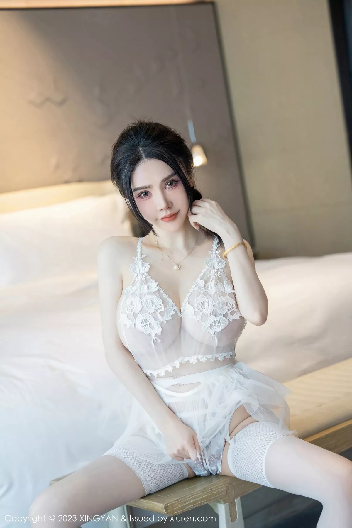 秀人集.com_[XINGYAN星颜社]VOL.196_模特潘娇娇性感白色蕾丝轻透情趣服饰秀巨乳肥臀极致诱惑写真80P