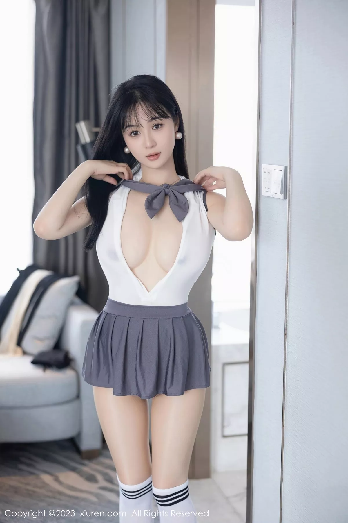 秀人集.com_[XiuRen秀人网]No.6818_模特柚琪Rich性感白色轻透高叉连体衣配超薄肉丝惹火诱惑写真98P