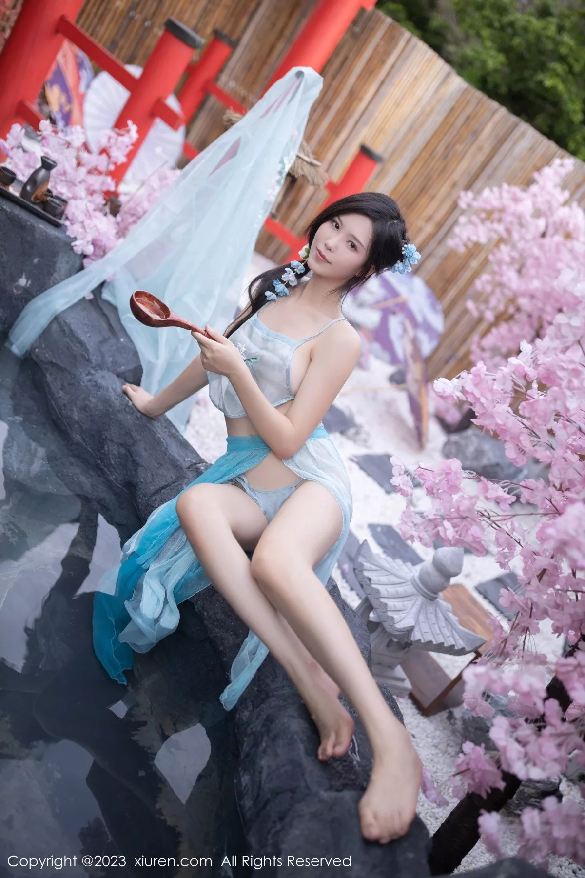 秀人集.com_[XiuRen秀人网]No.6991_模特利世户外温泉性感浅蓝色古装服饰秀曼妙身姿惹火诱惑写真74P