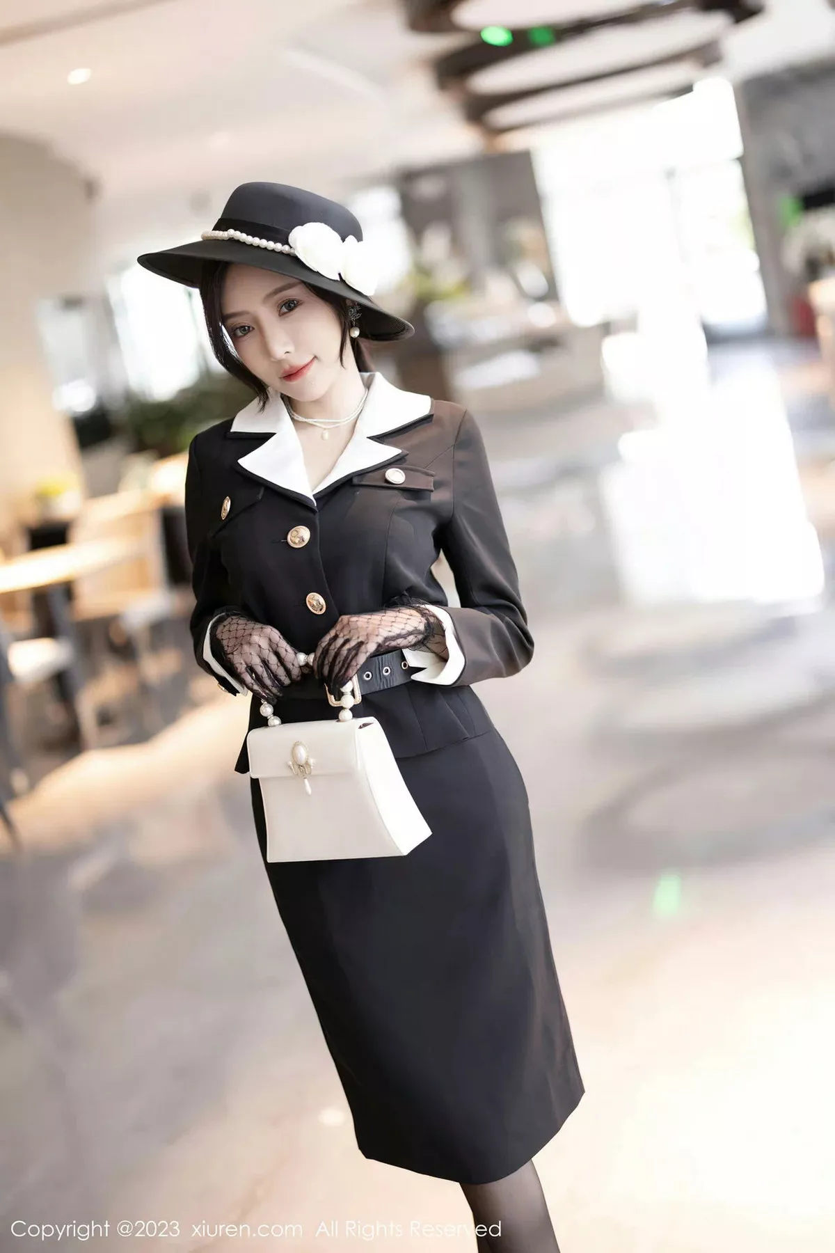 秀人集.com_[XiuRen秀人网]No.7048_女神王馨瑶yanni墨绿色轻透蕾丝内衣配黑丝秀完美身材诱惑写真81P