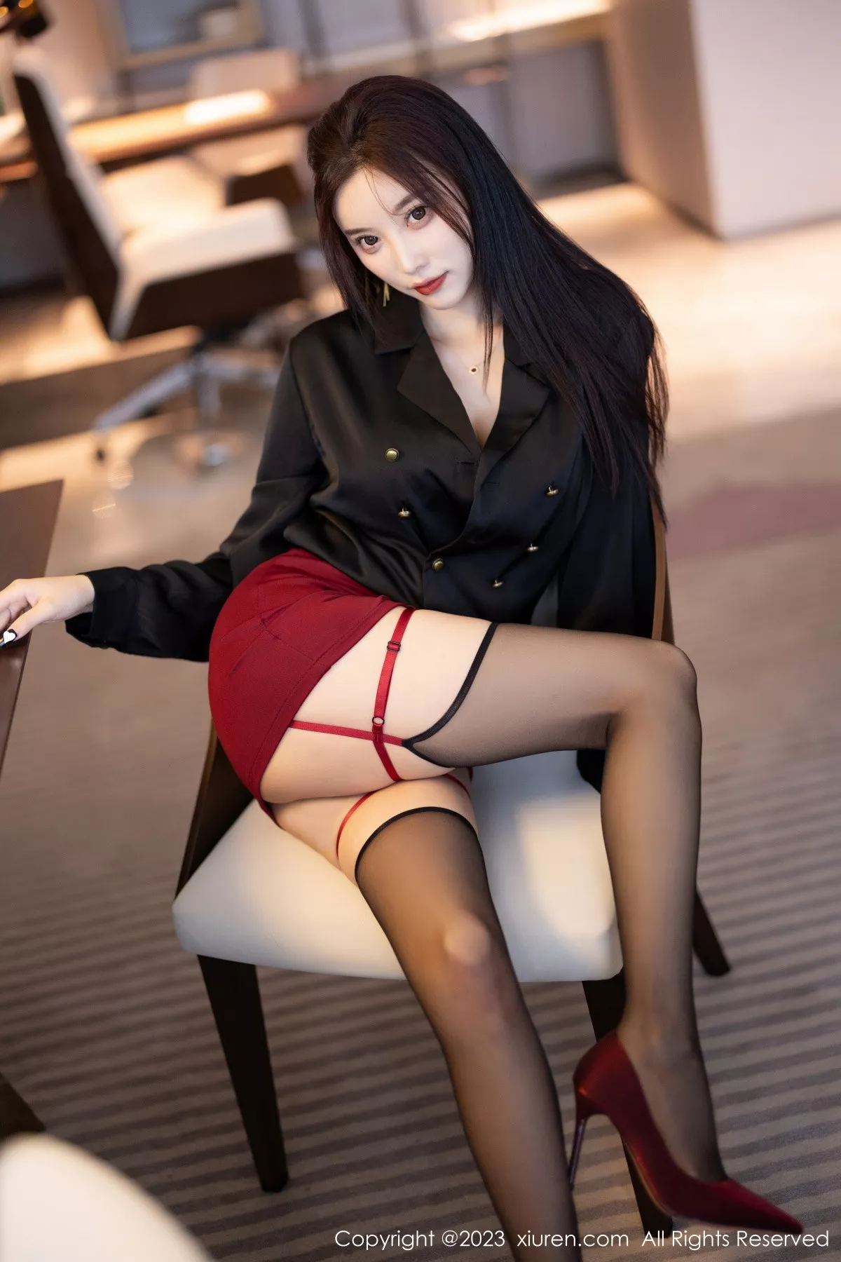 秀人集.com_[XiuRen秀人网]No.7062_女神杨晨晨Yome脱深蓝上衣露性感肉色蕾丝边内衣迷人诱惑写真81P