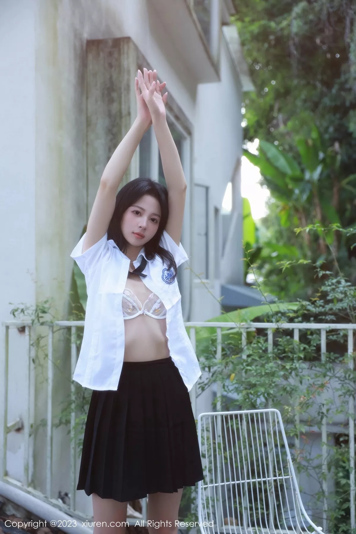 秀人集.com_[XiuRen秀人网]No.6969_模特糖豆sisi白色上衣配黑短裙露性感淡色轻透内衣迷人诱惑写真61P
