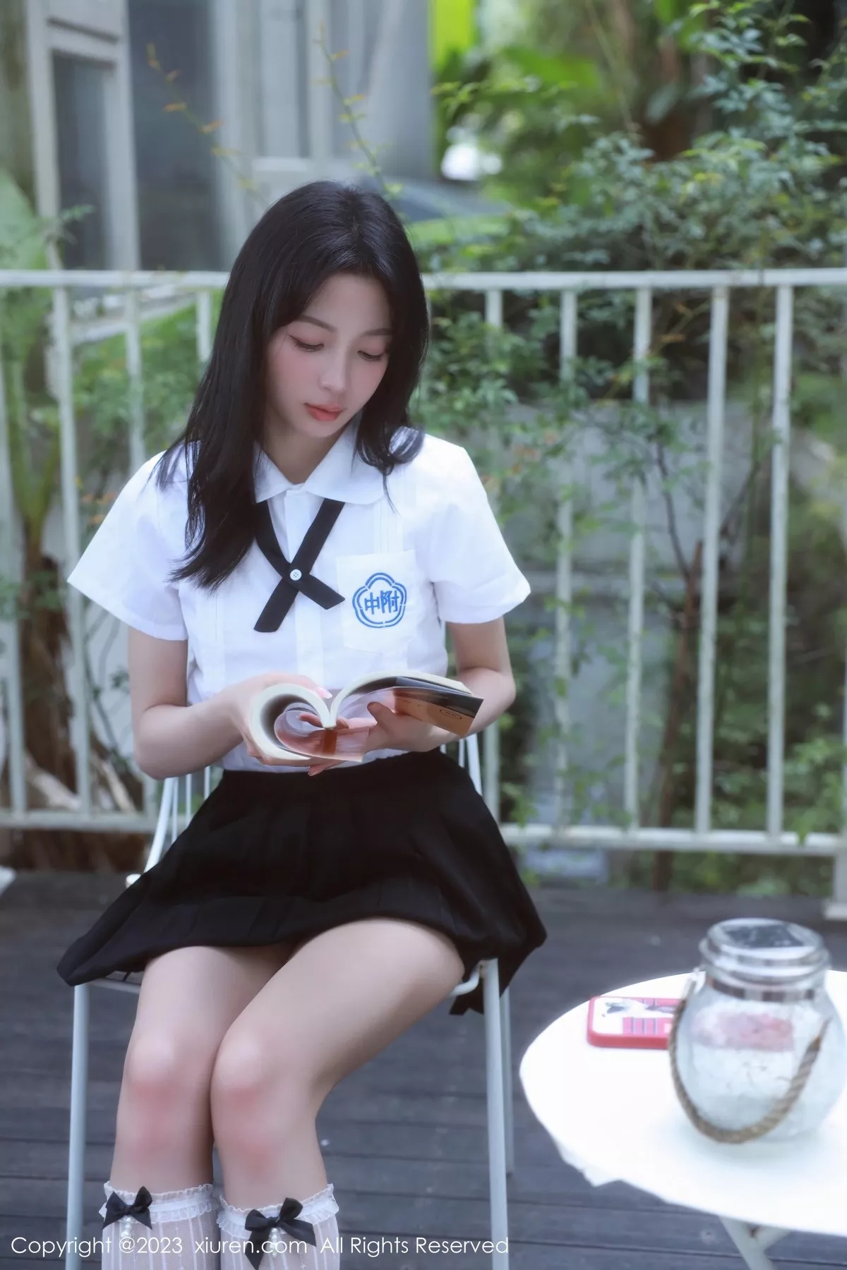 秀人集.com_[XiuRen秀人网]No.6969_模特糖豆sisi白色上衣配黑短裙露性感淡色轻透内衣迷人诱惑写真61P