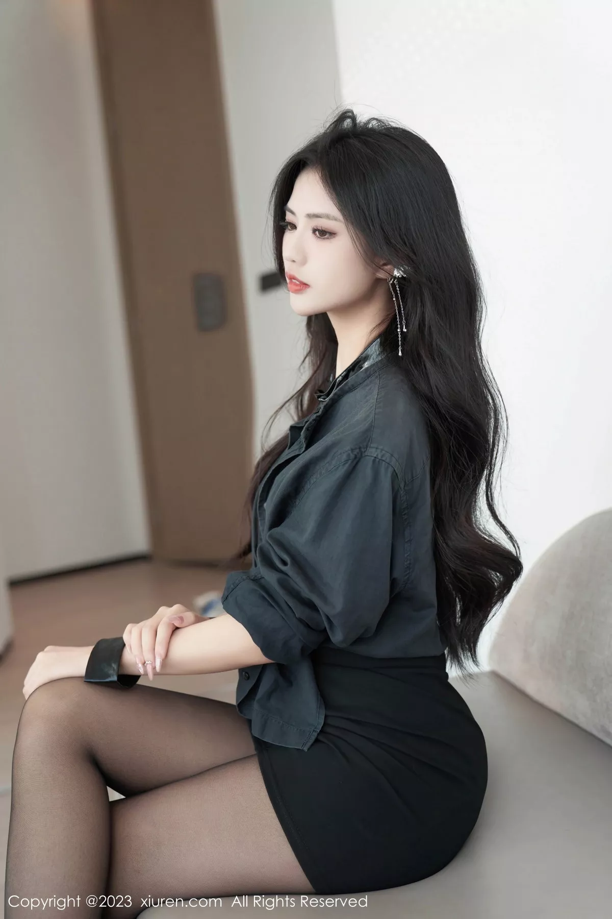 秀人集.com_[XiuRen秀人网]No.7100_模特浅浅Danny性感黑色情趣服配超薄黑丝秀丰腴身姿诱惑写真84P
