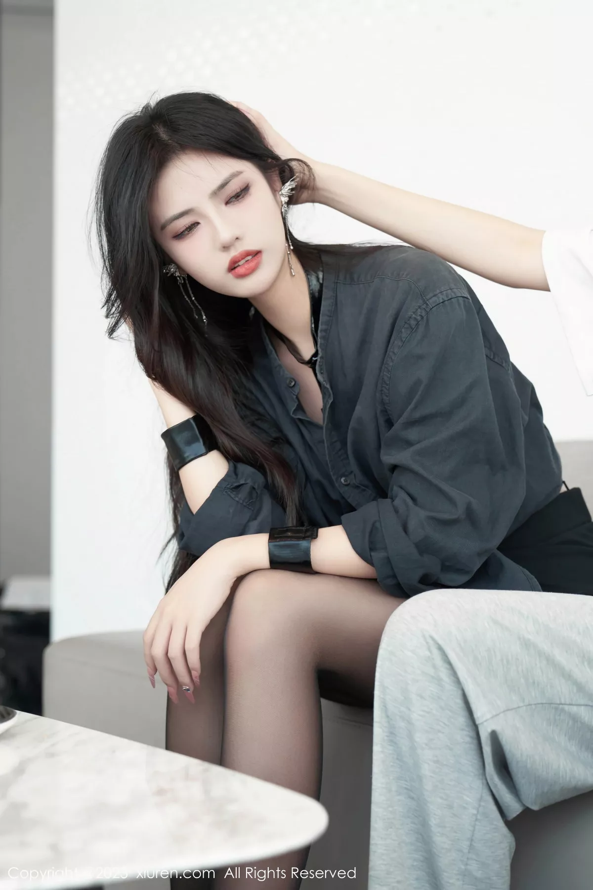 秀人集.com_[XiuRen秀人网]No.7100_模特浅浅Danny性感黑色情趣服配超薄黑丝秀丰腴身姿诱惑写真84P