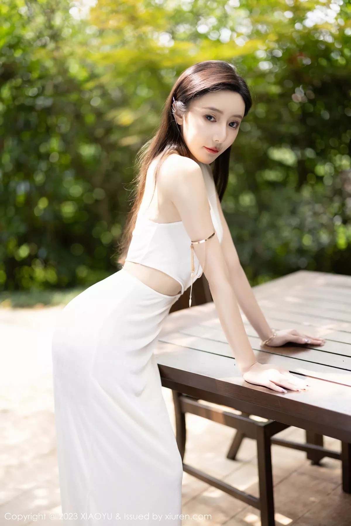 秀人集.com_[XiaoYu画语界]Vol.1082_女神王馨瑶yanni白色连衣裙露黑色情趣内衣秀惹火身材诱惑写真86P