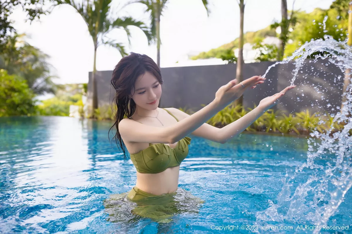 秀人集.com_[XiuRen秀人网]No.7189_模特鱼子酱Fish泳池场景性感果绿色比基尼秀曼妙身姿诱惑写真80P